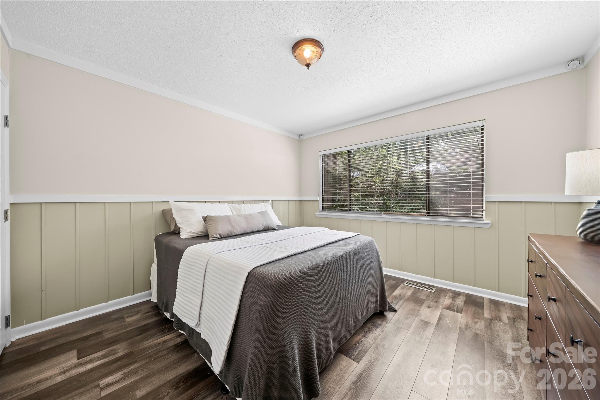 78 Ridgeport Road — Clover