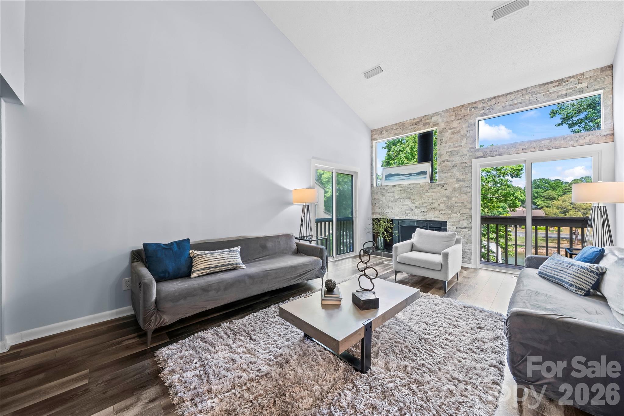 78 Ridgeport Road — Clover
