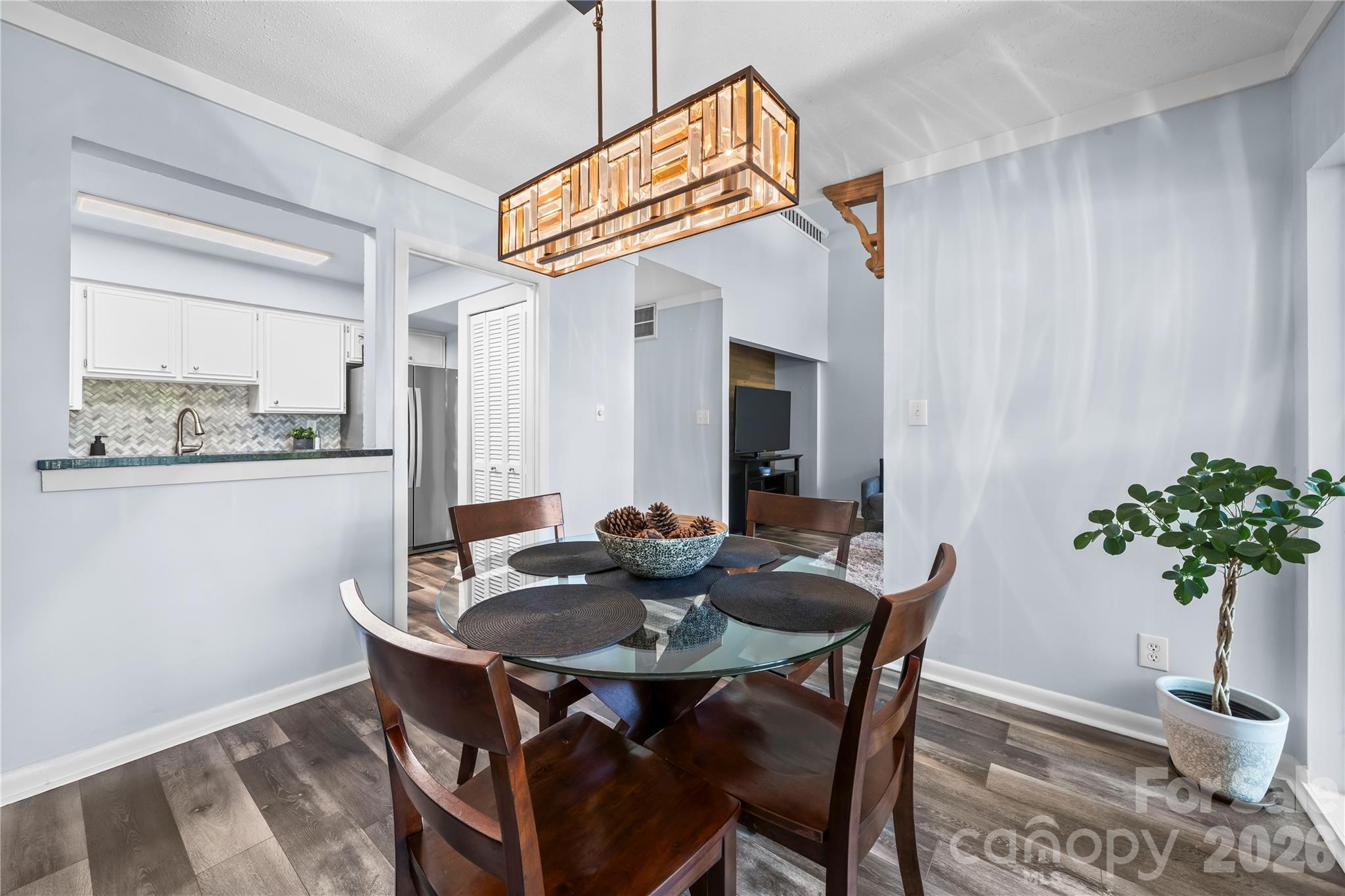 78 Ridgeport Road — Clover