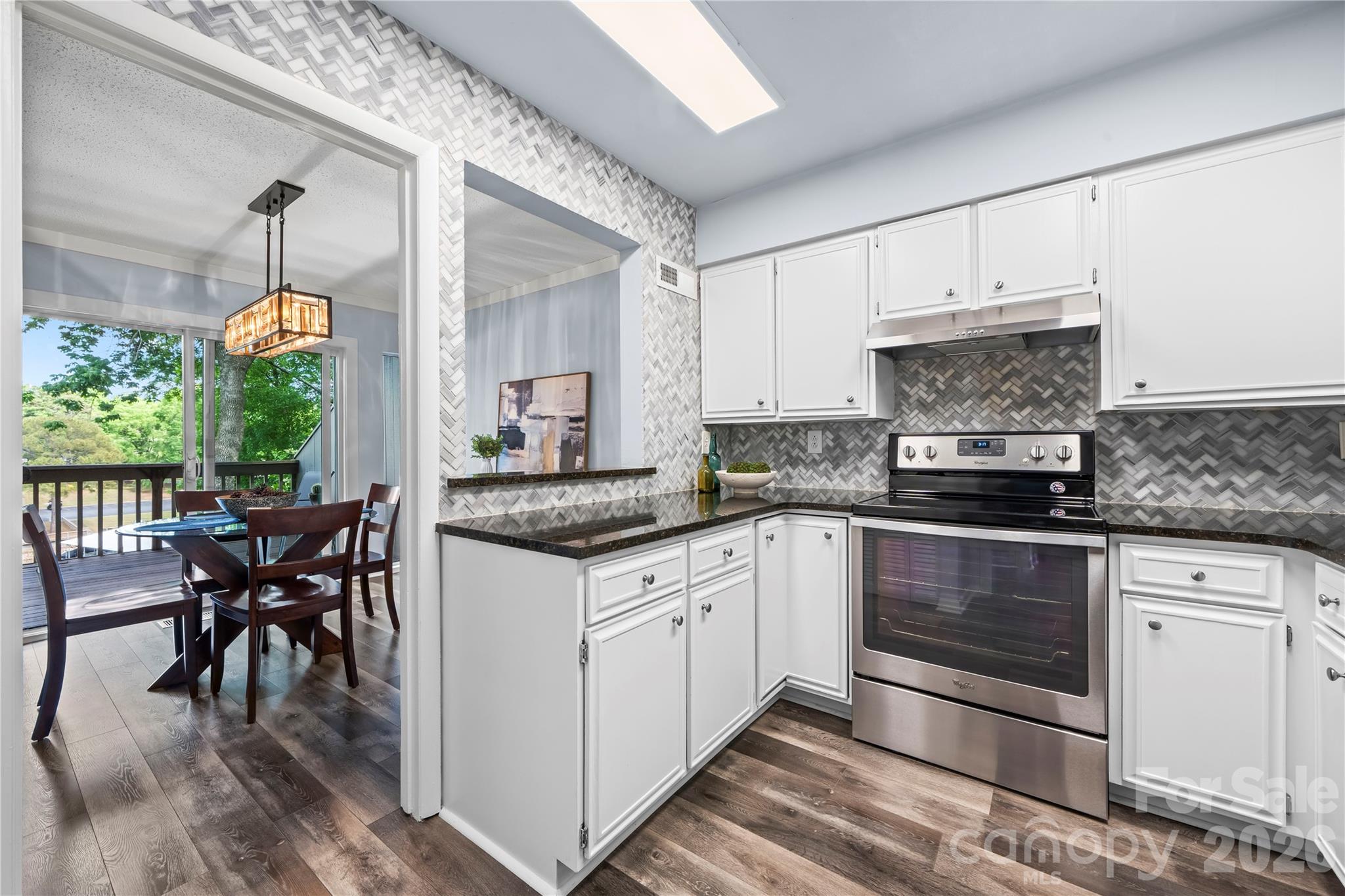 78 Ridgeport Road — Clover