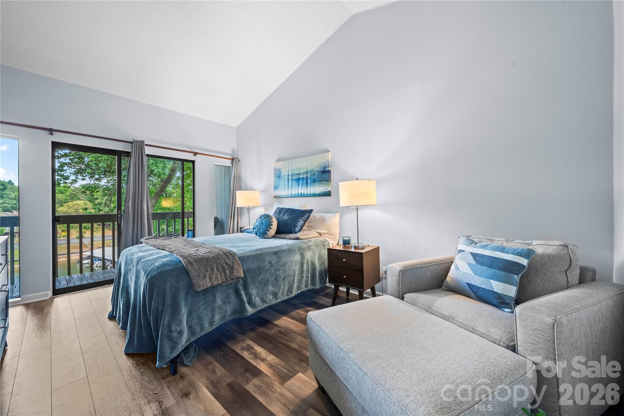 78 Ridgeport Road — Clover