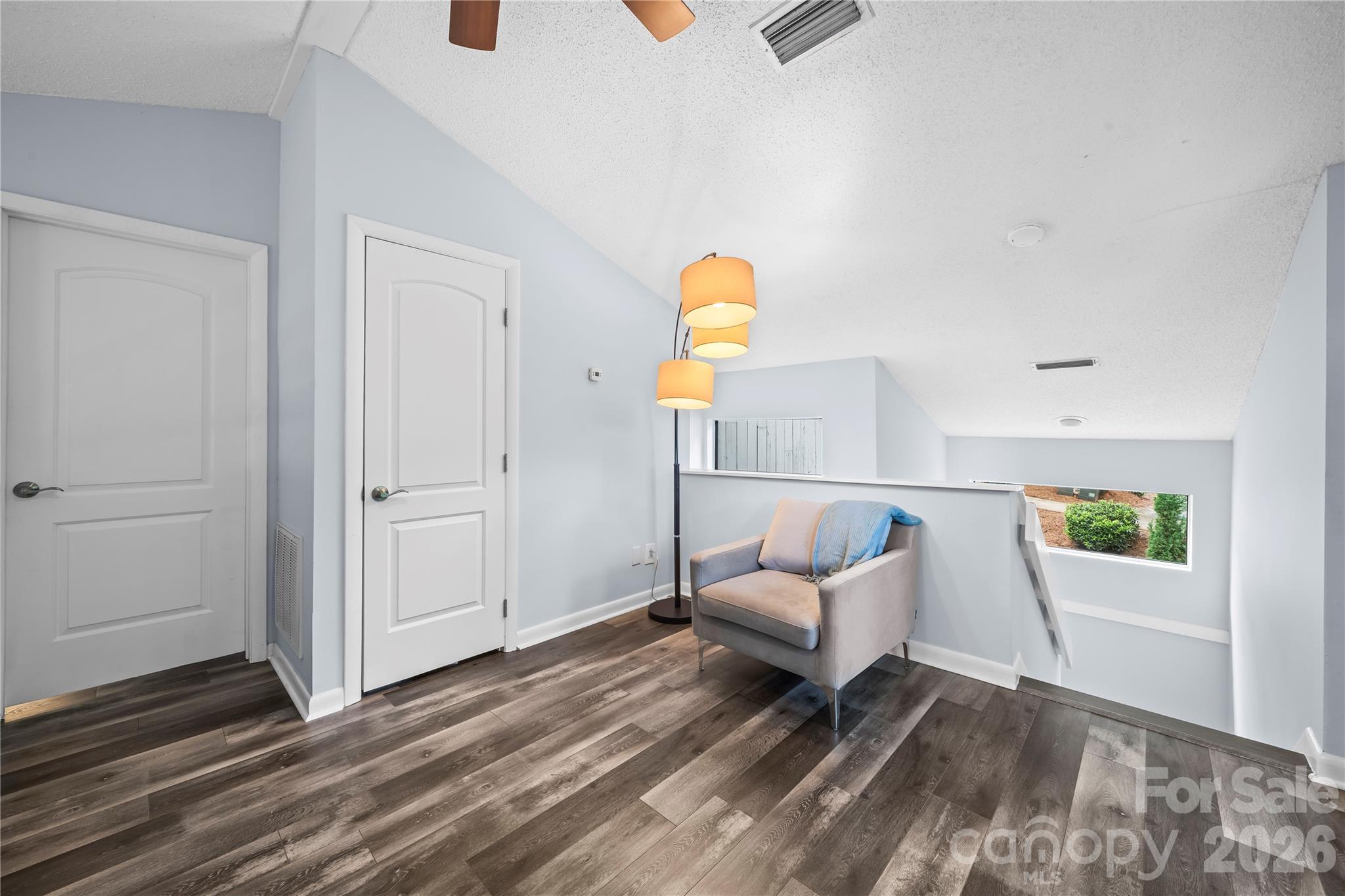 78 Ridgeport Road — Clover