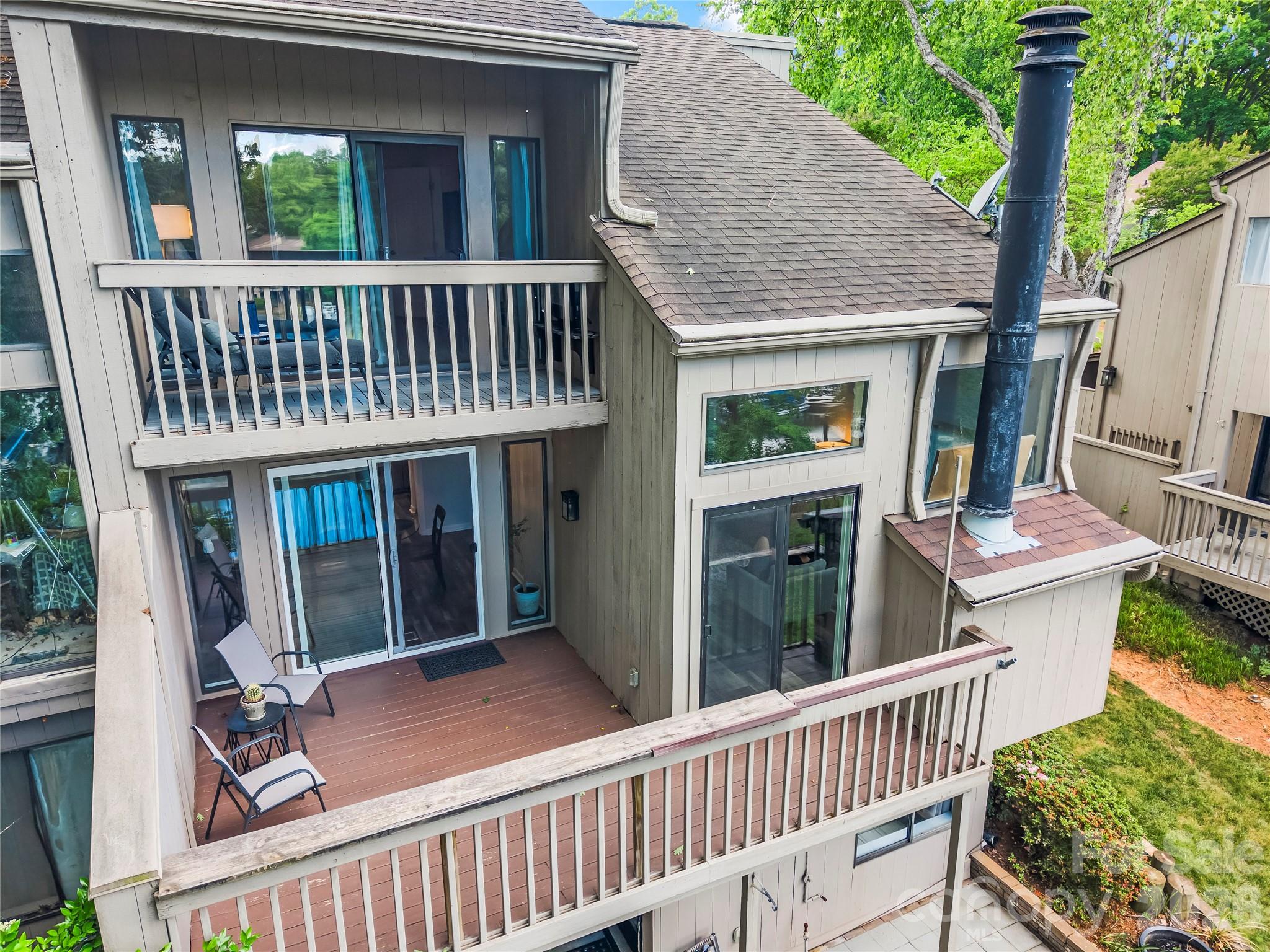 78 Ridgeport Road — Clover
