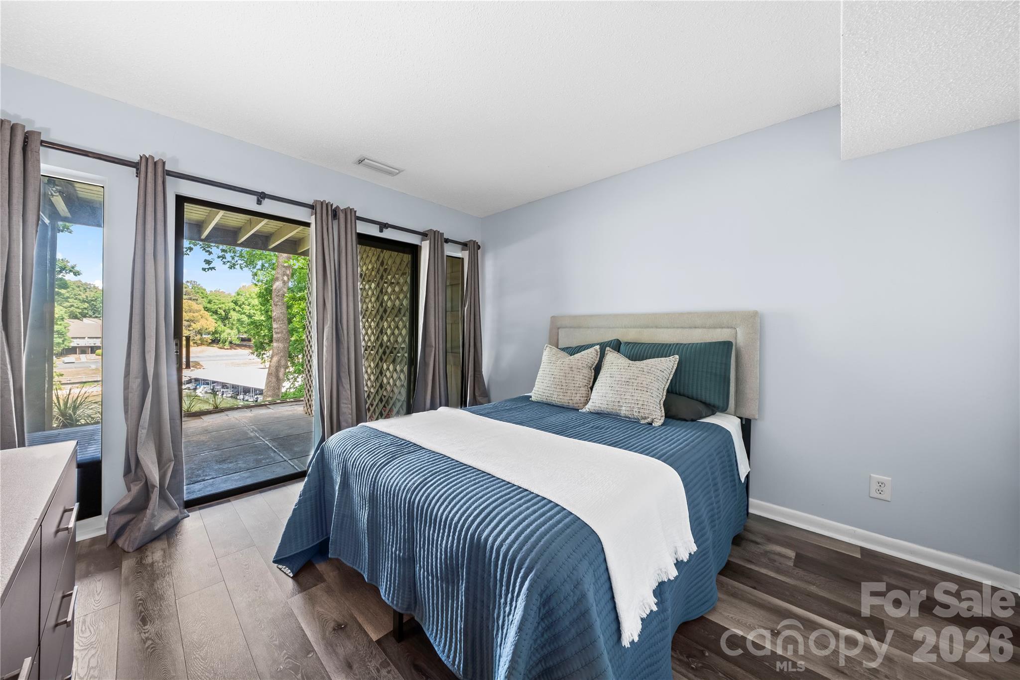 78 Ridgeport Road — Clover