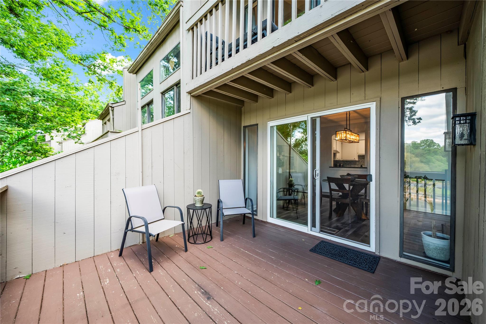 78 Ridgeport Road — Clover