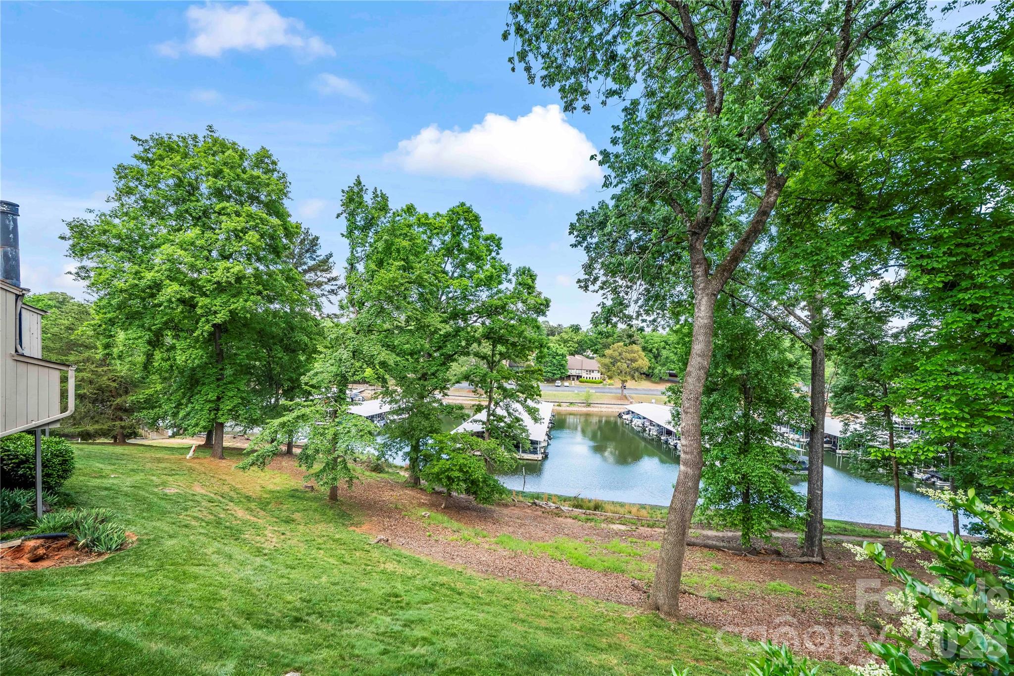 78 Ridgeport Road — Clover