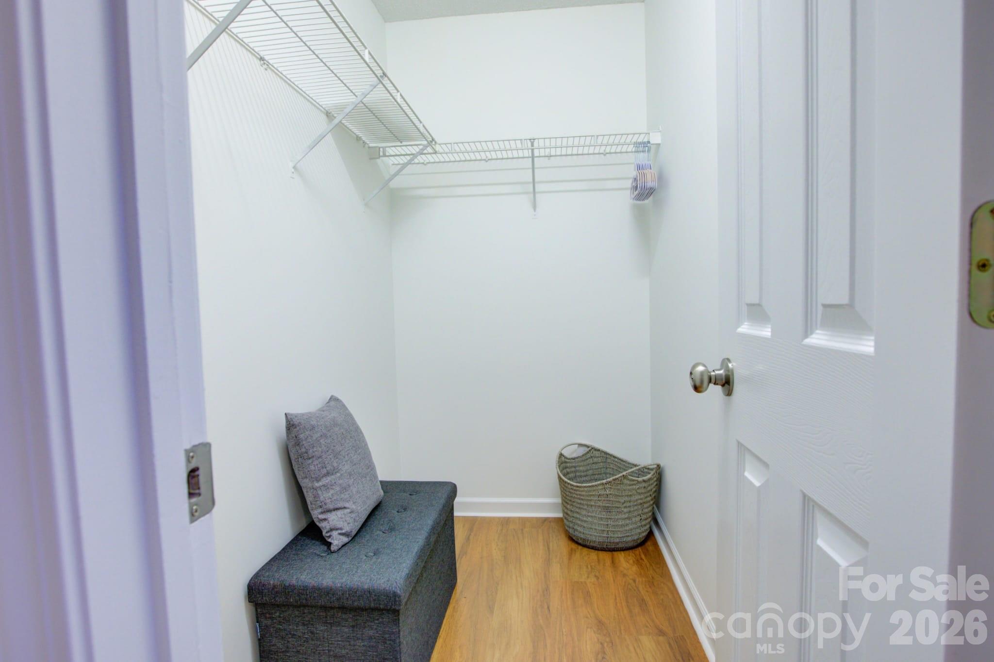 12211 Hood Bend Court — Charlotte