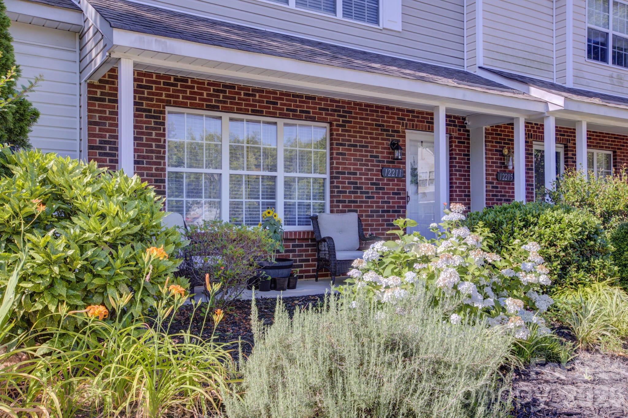 12211 Hood Bend Court — Charlotte