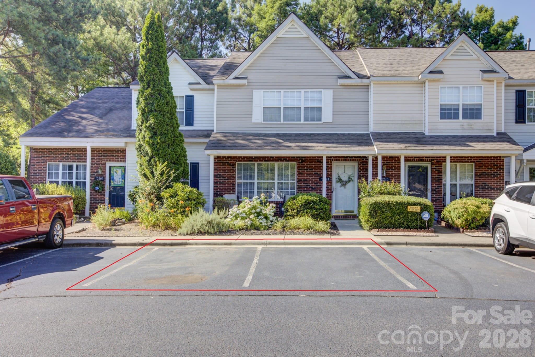 12211 Hood Bend Court — Charlotte