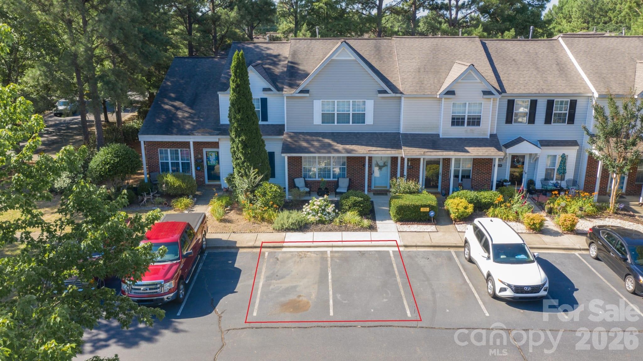 12211 Hood Bend Court — Charlotte