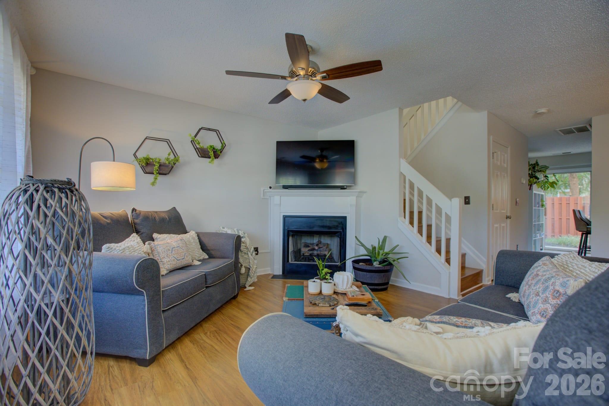 12211 Hood Bend Court — Charlotte