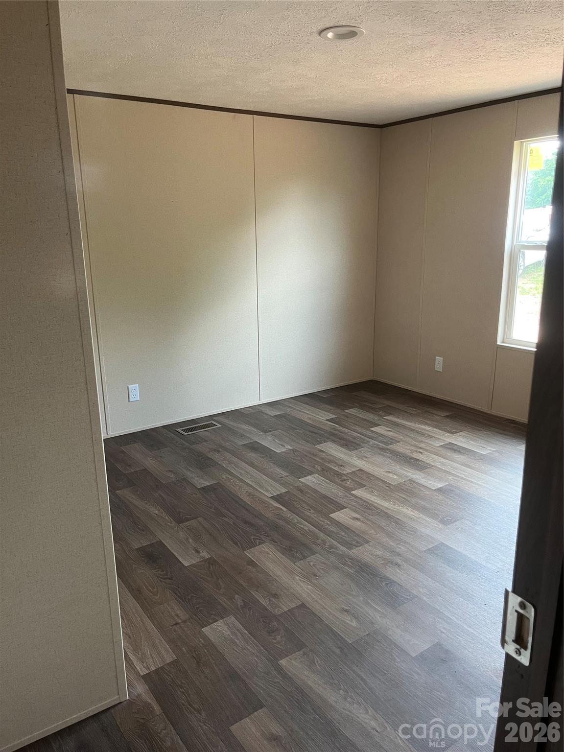 152 Omni Road — Gaffney