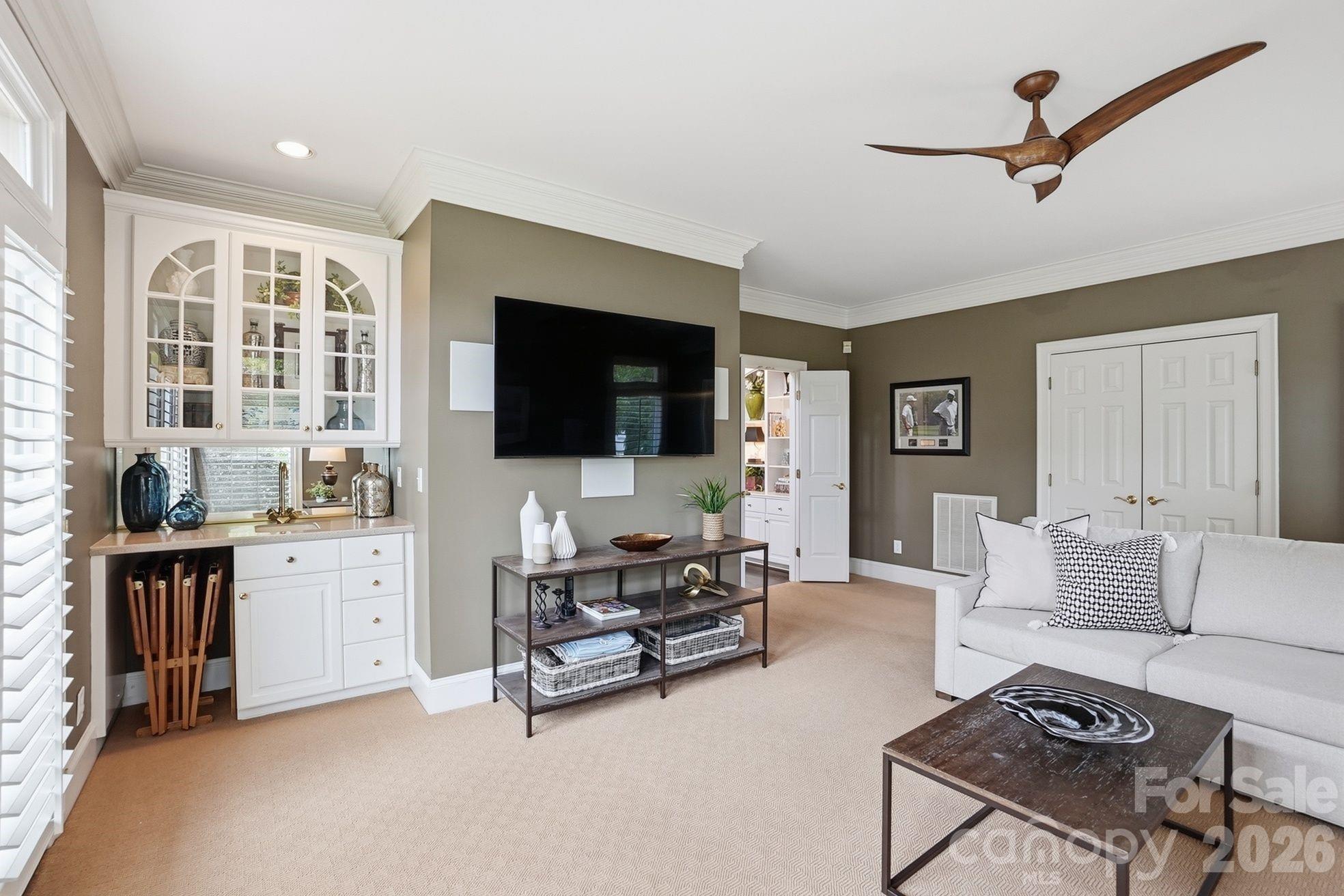 7101 Seton House Lane — Charlotte