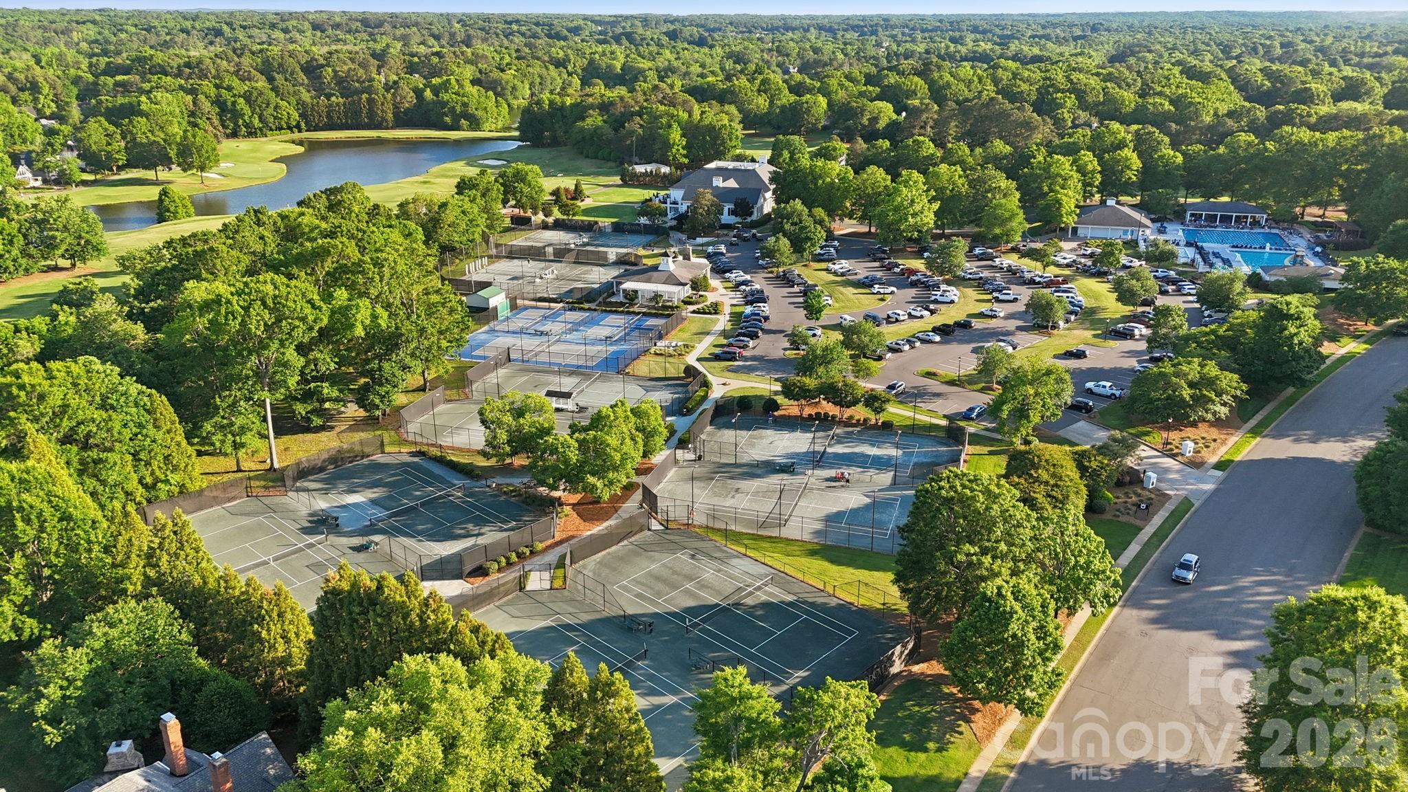 11924 Shoal Creek Court — Charlotte