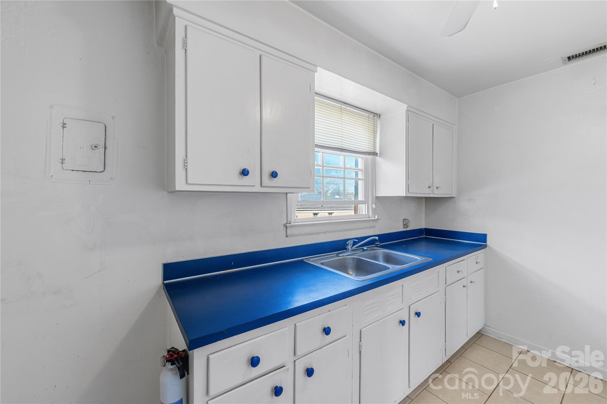 540 Wakefield Drive #D — Charlotte