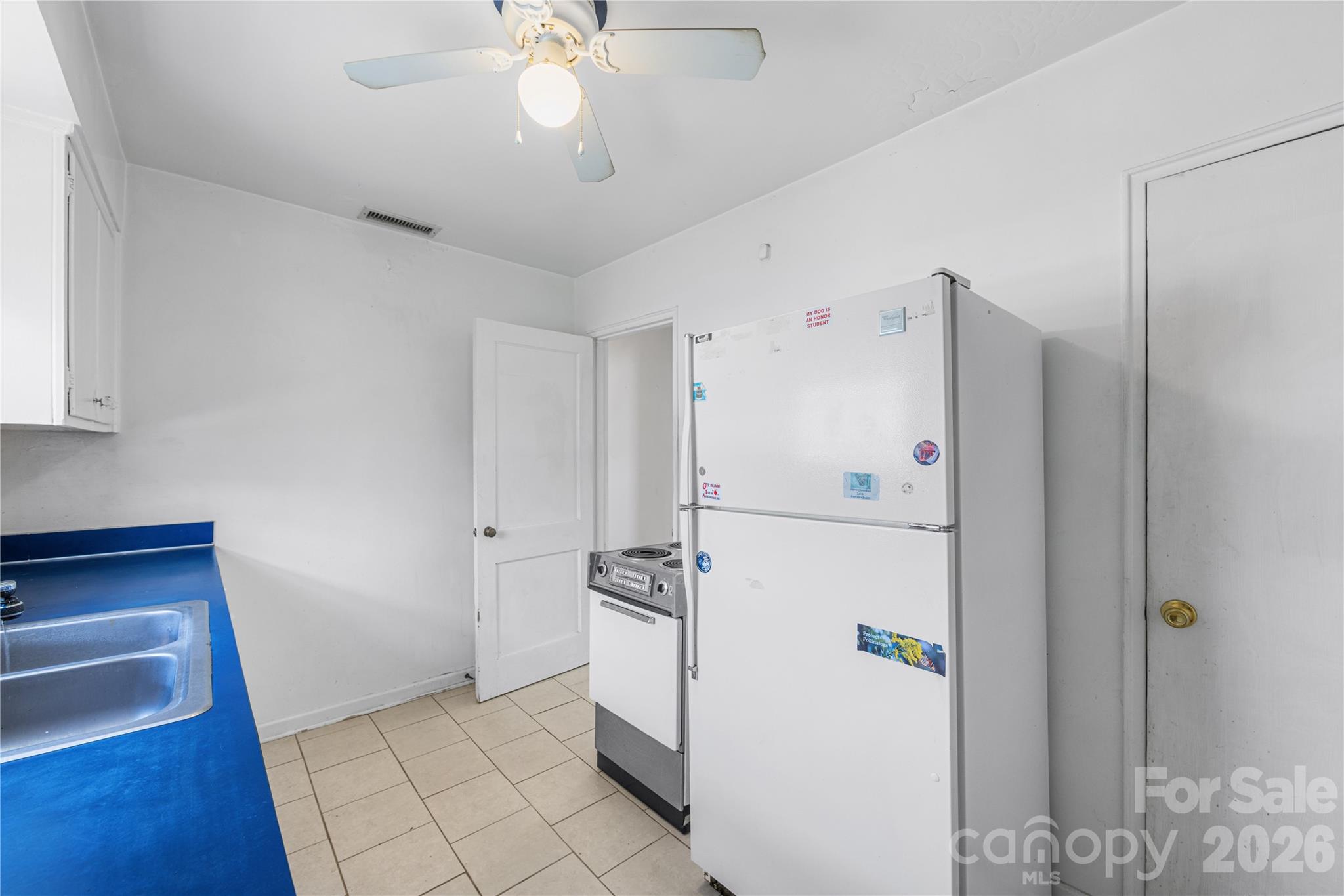 540 Wakefield Drive #D — Charlotte