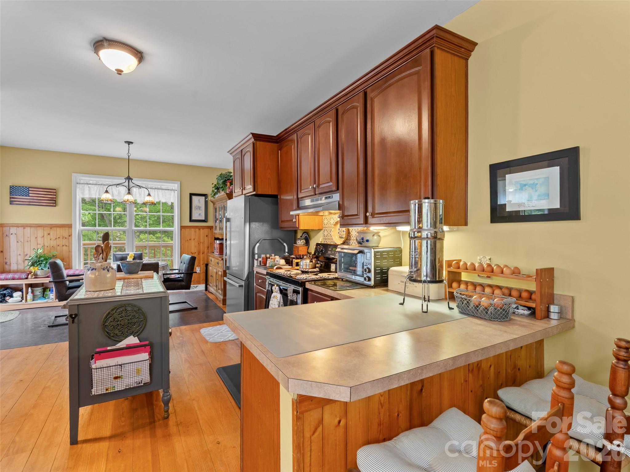103 Old Southside Road — Saluda