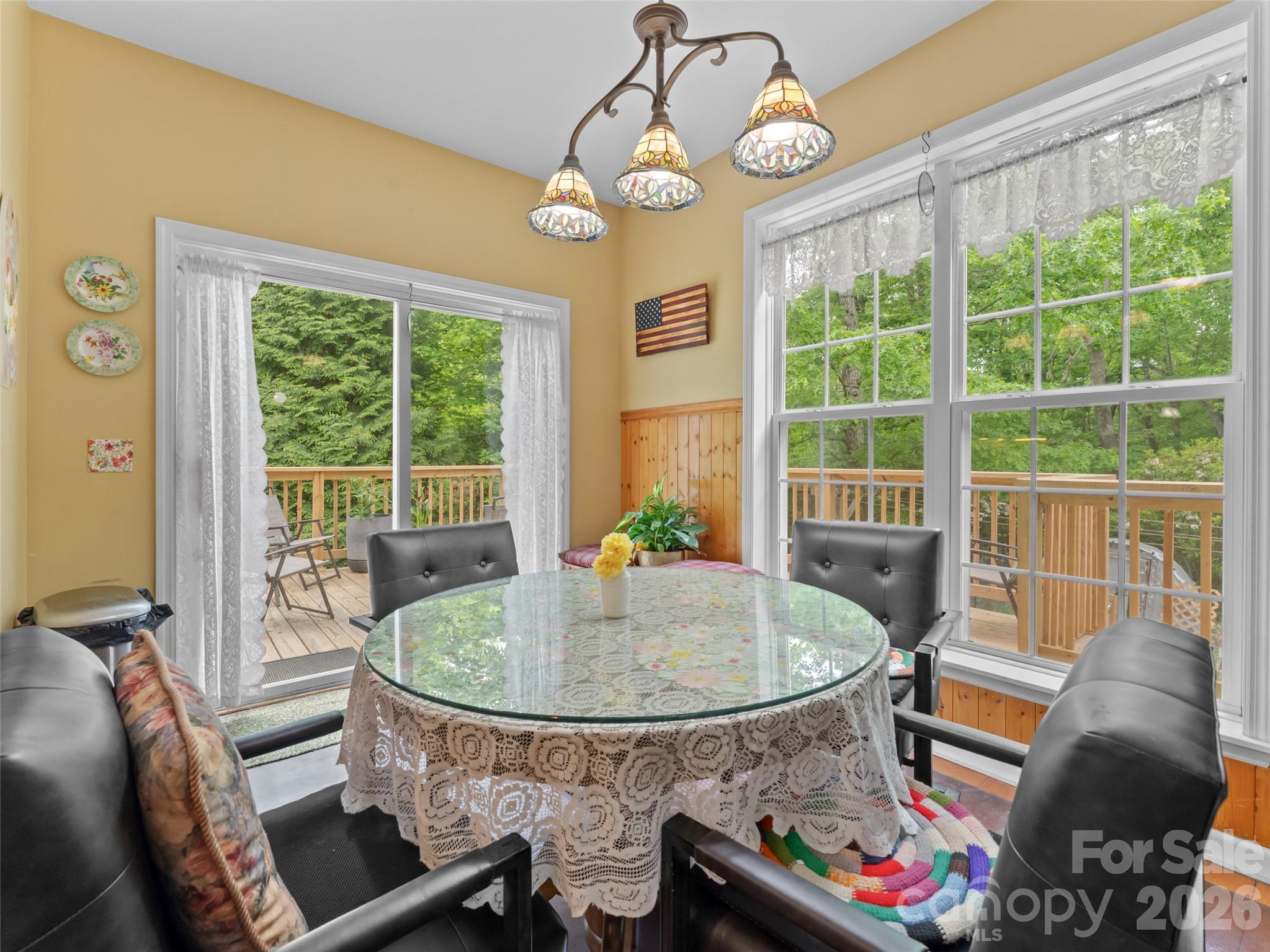 103 Old Southside Road — Saluda