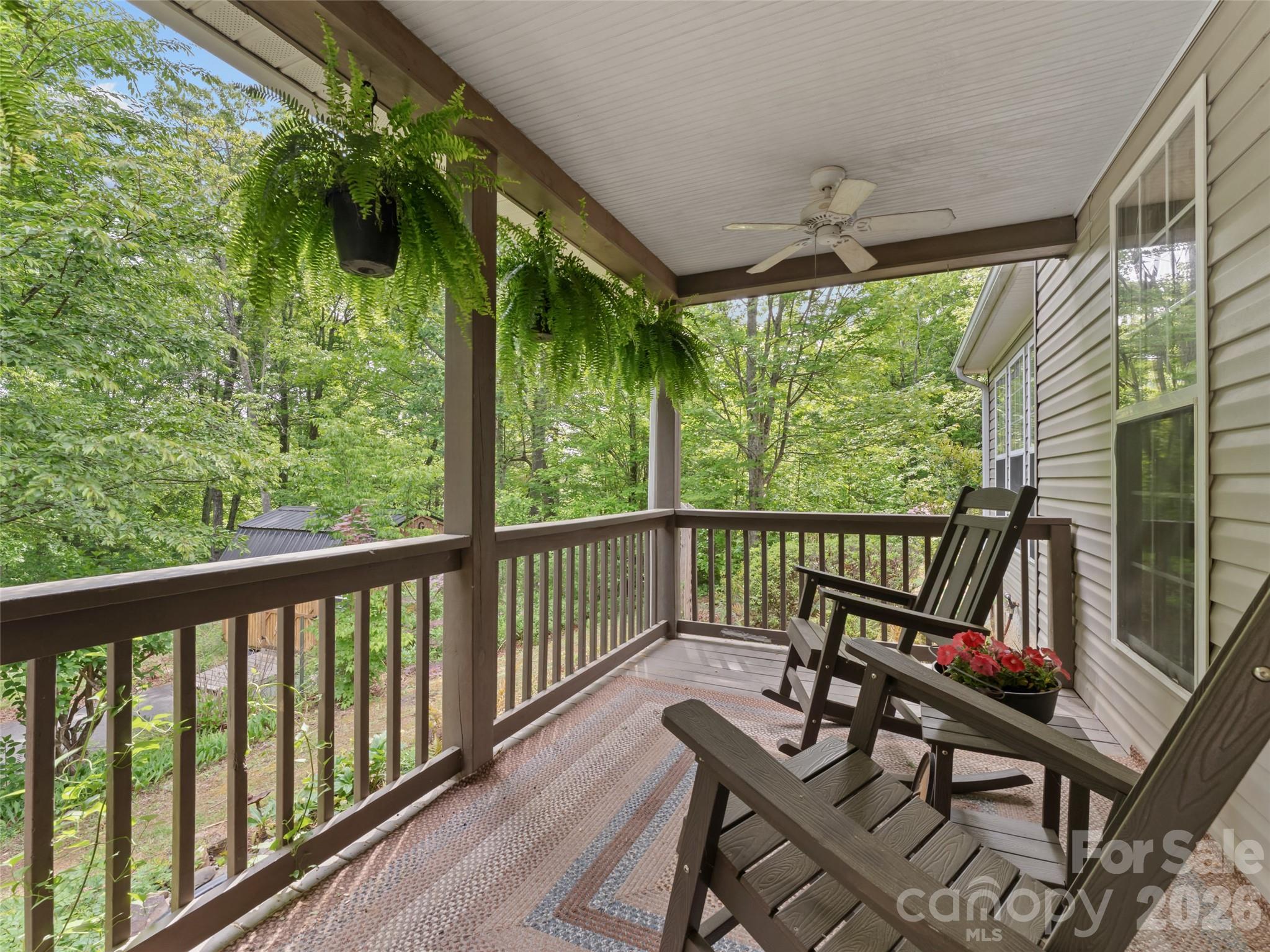 103 Old Southside Road — Saluda