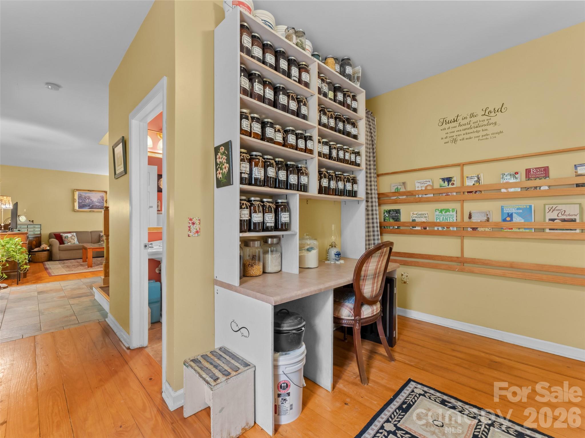 103 Old Southside Road — Saluda