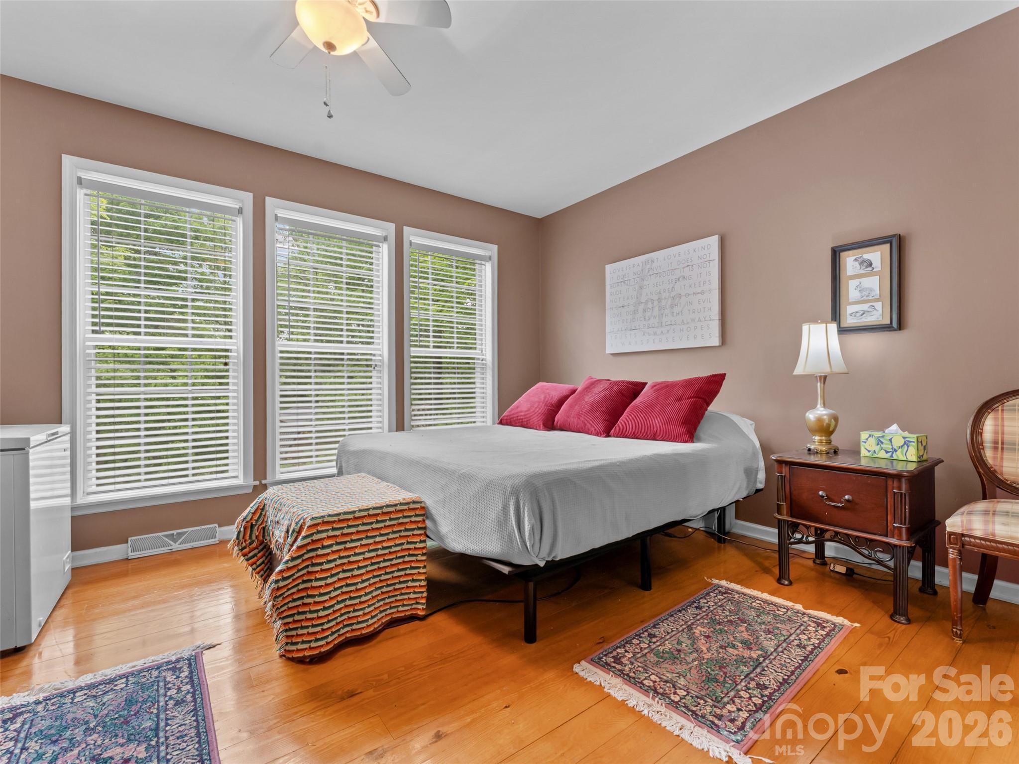 103 Old Southside Road — Saluda