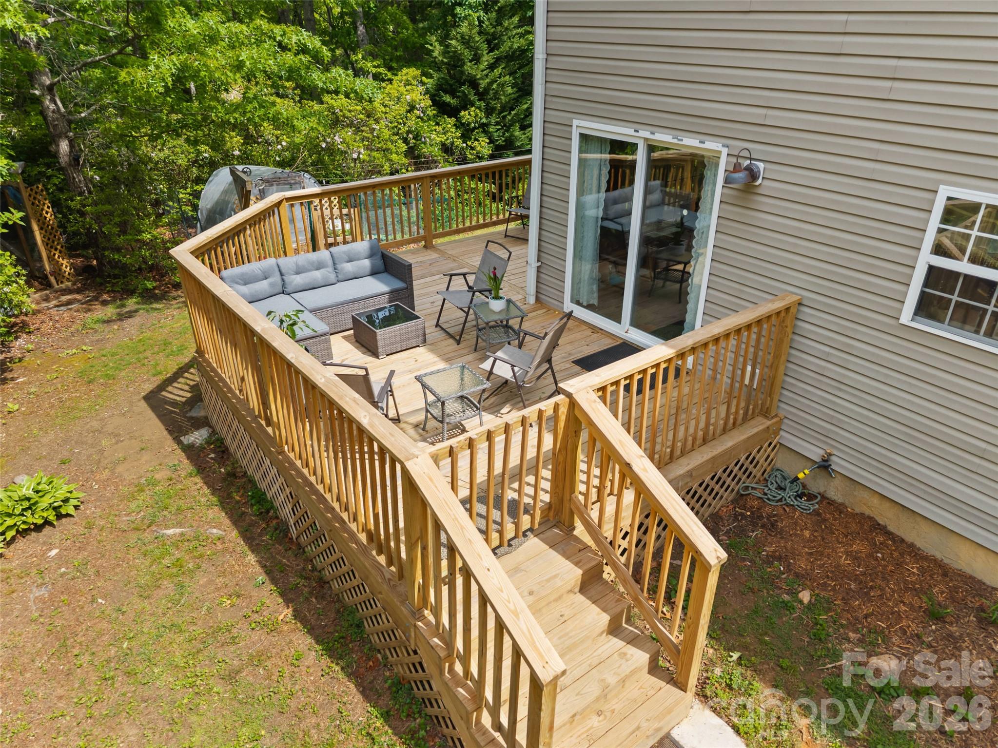 103 Old Southside Road — Saluda