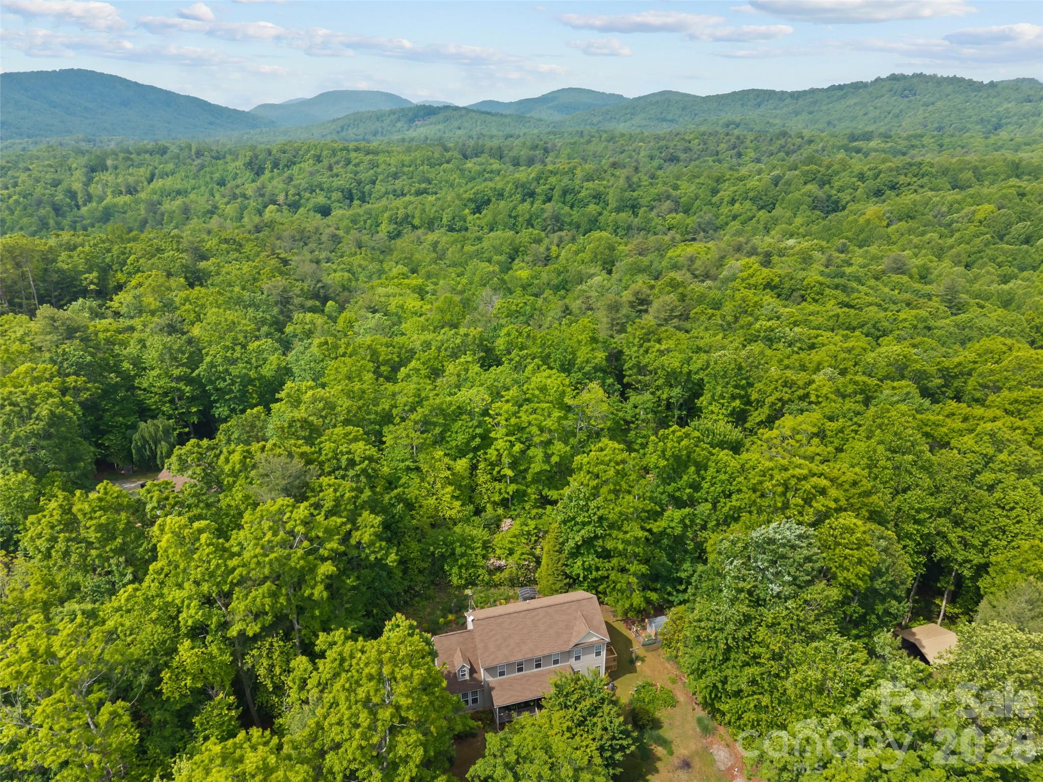 103 Old Southside Road — Saluda