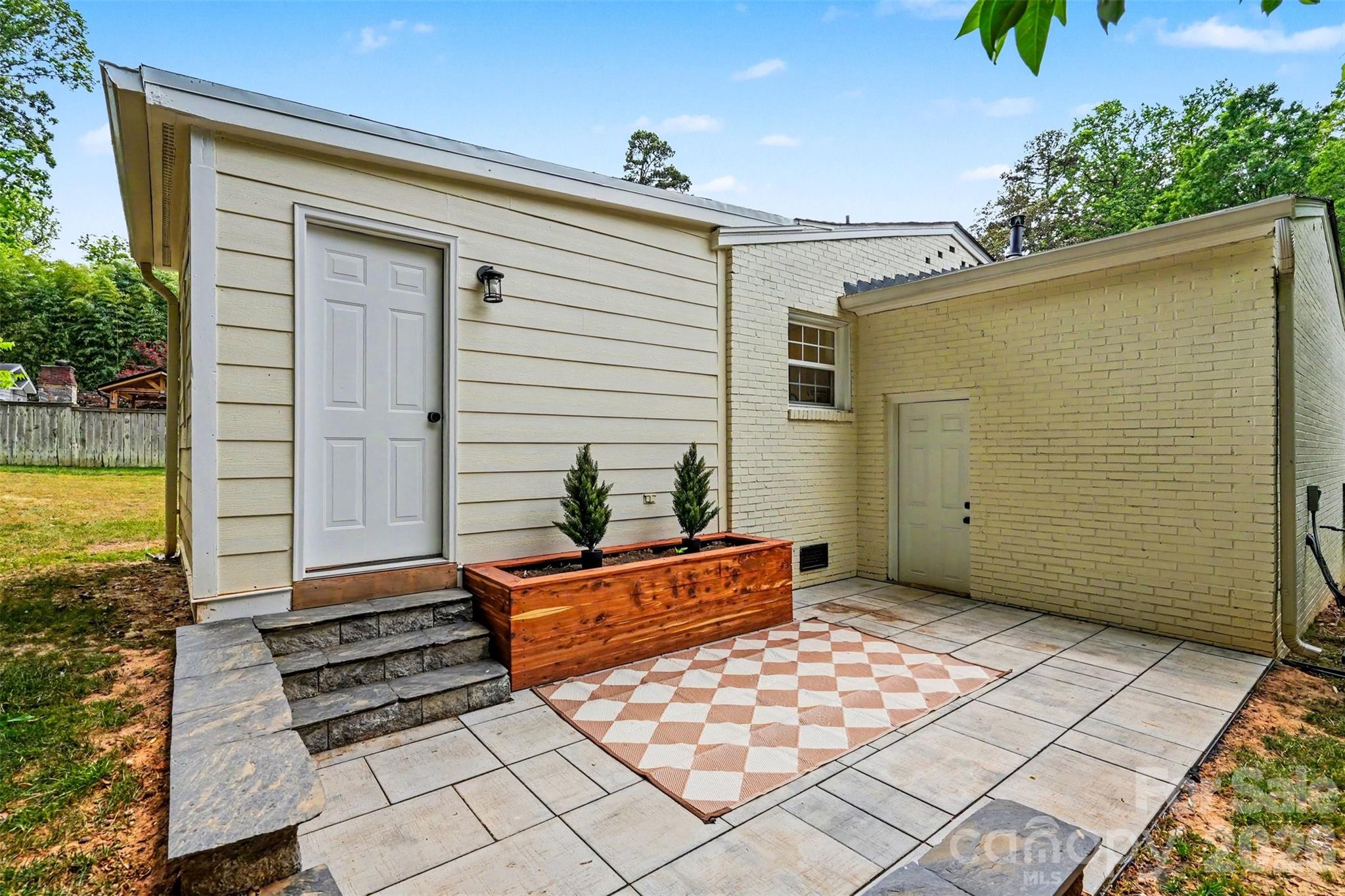 4065 Hiddenbrook Drive — Charlotte