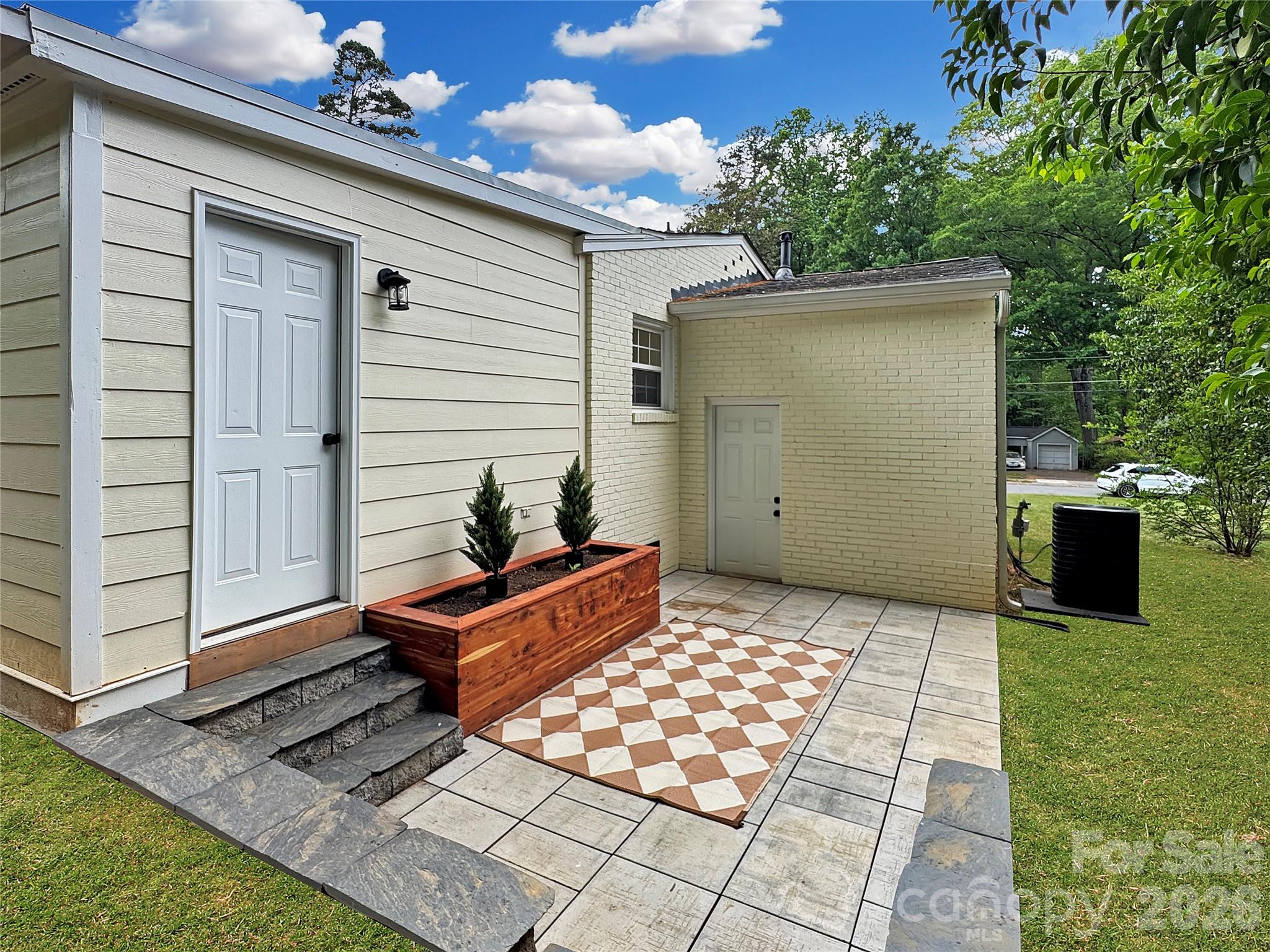 4065 Hiddenbrook Drive — Charlotte