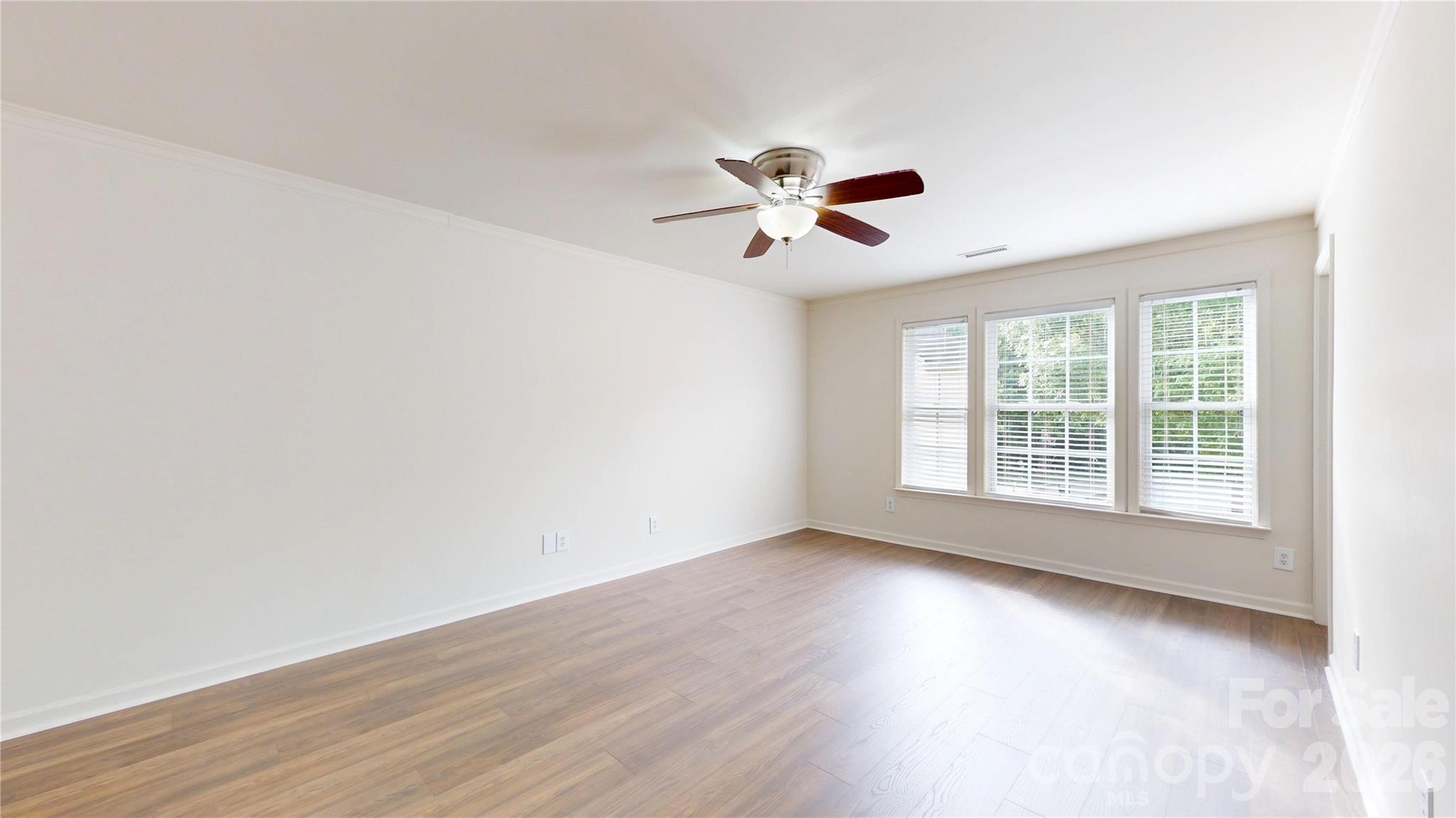 4219 Shasta Circle — Clover