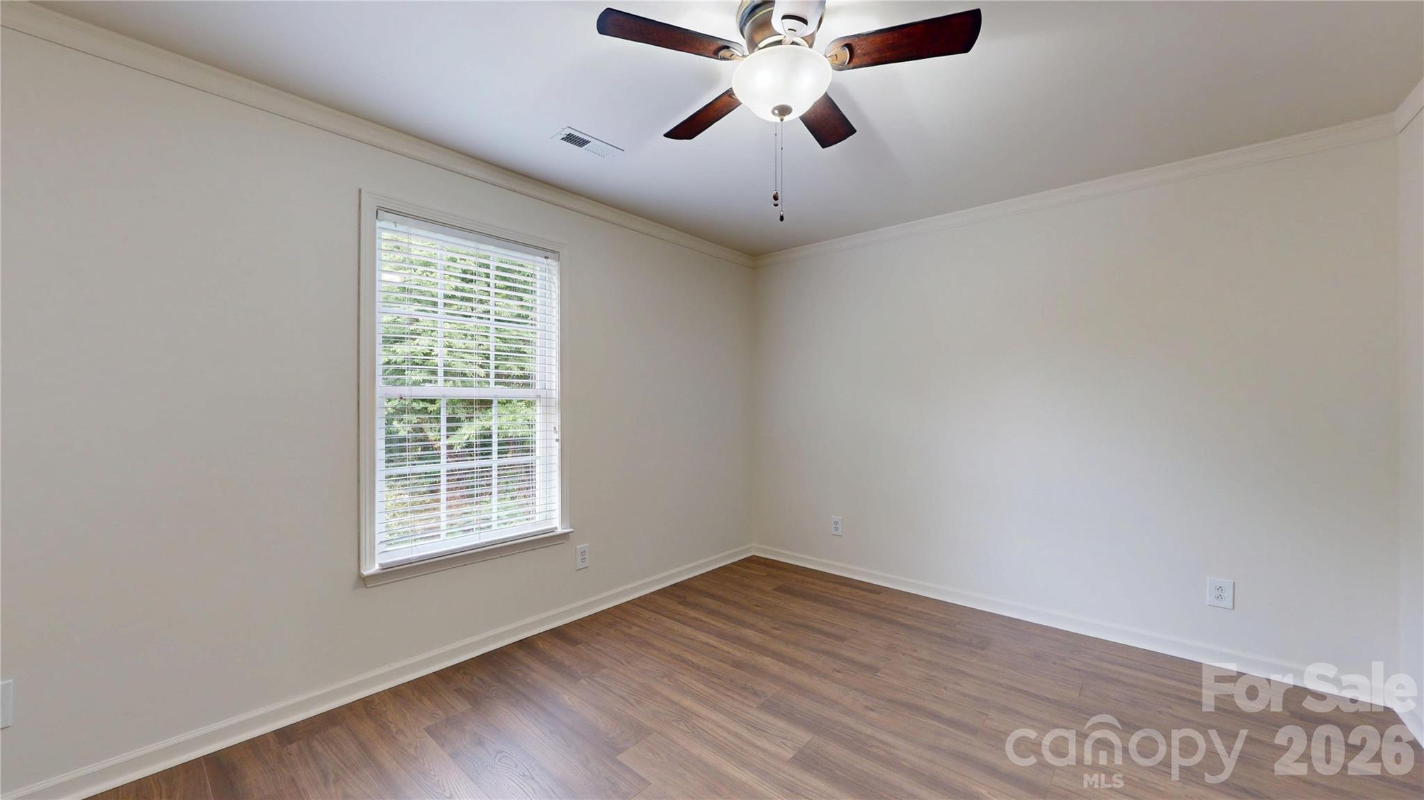 4219 Shasta Circle — Clover