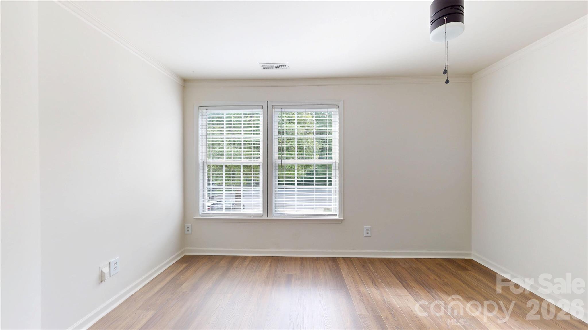 4219 Shasta Circle — Clover