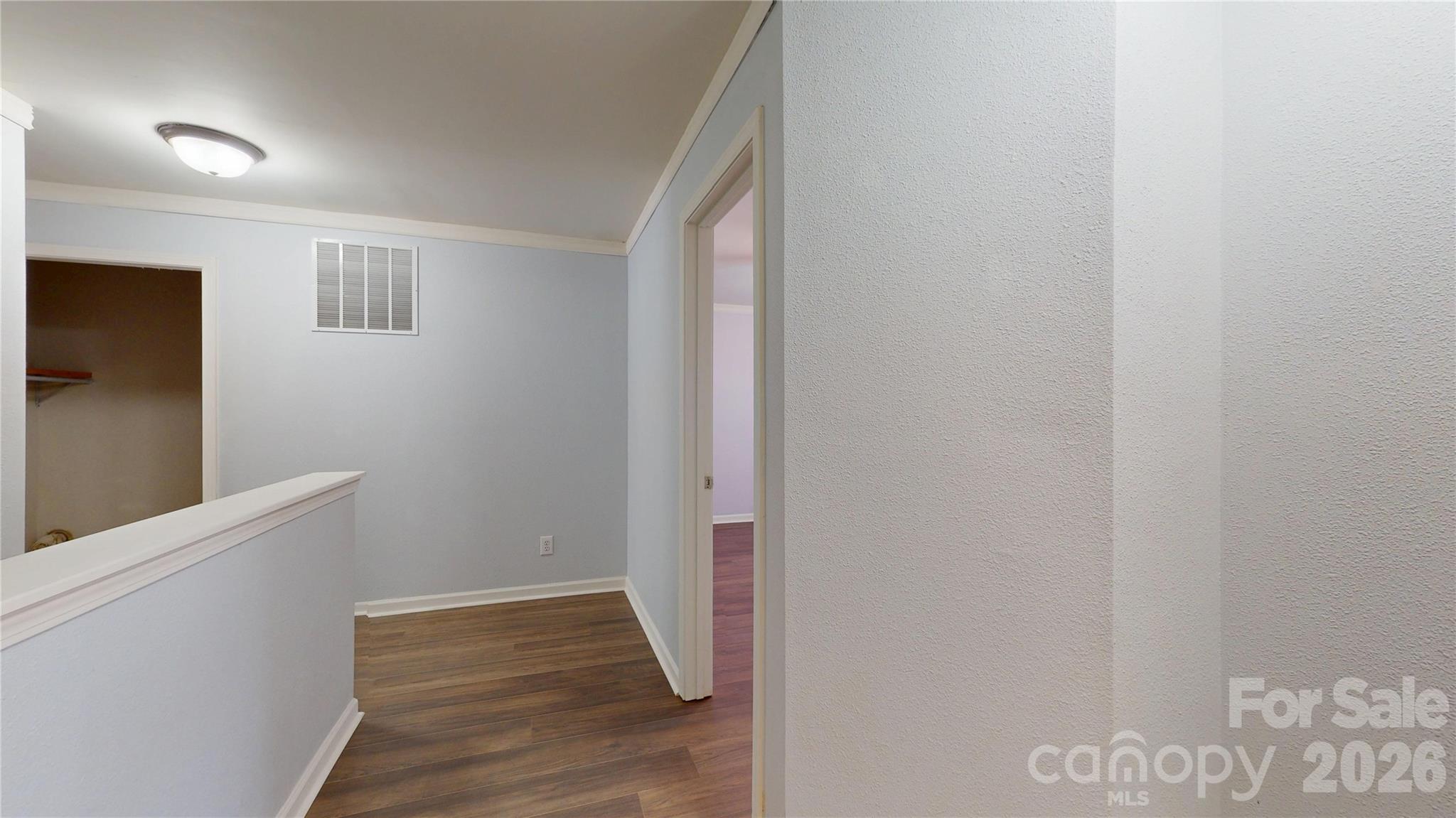 4219 Shasta Circle — Clover