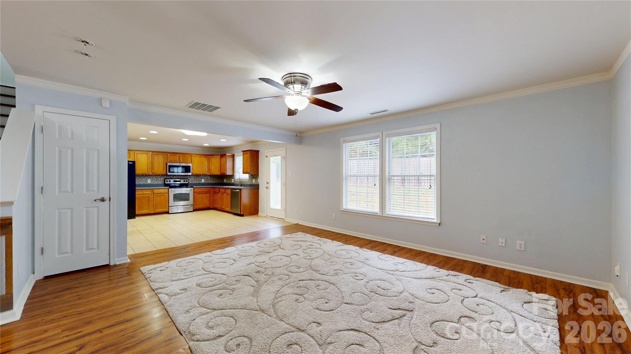 4219 Shasta Circle — Clover