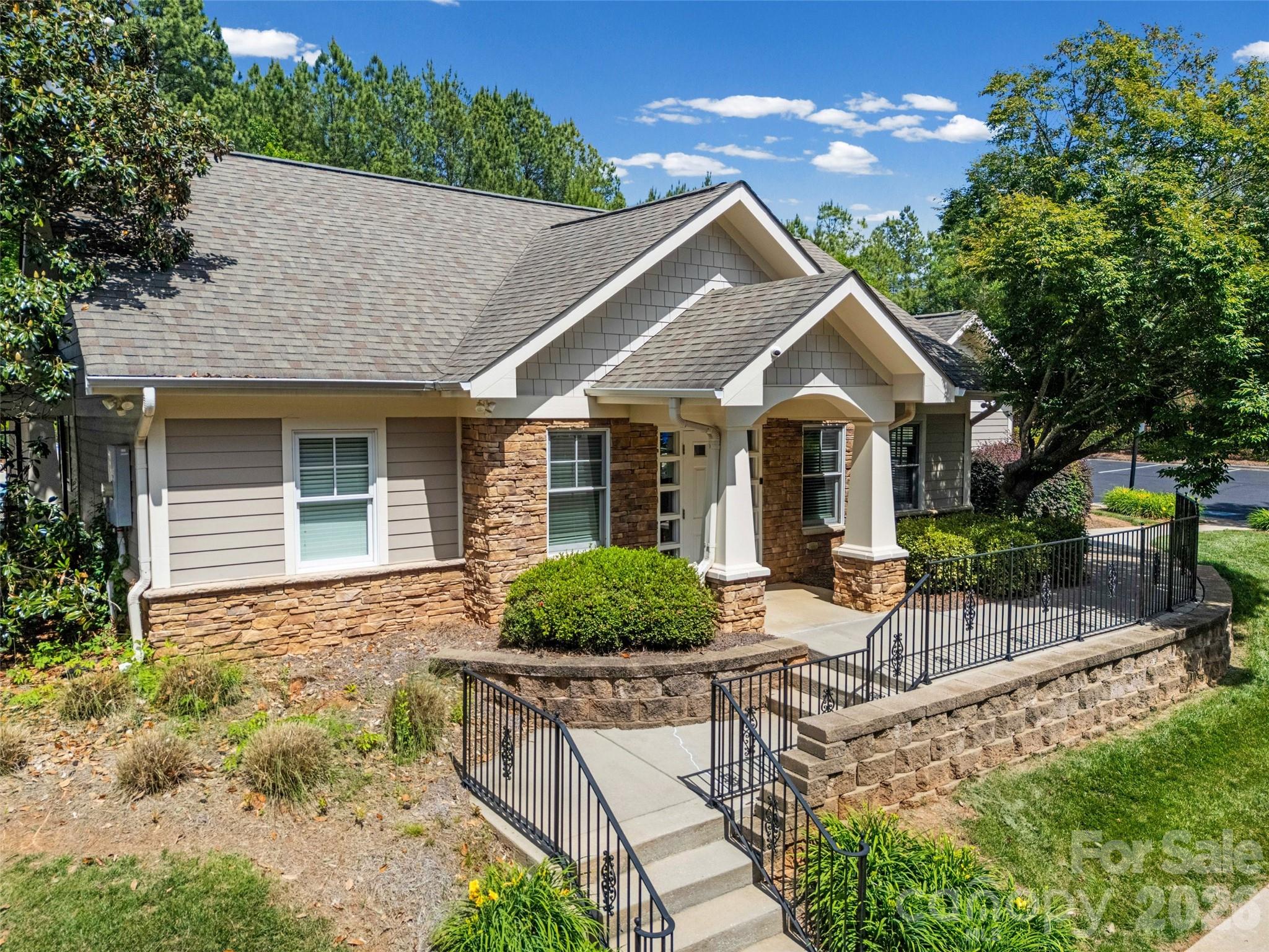 4232 Sourwood Court — Fort Mill