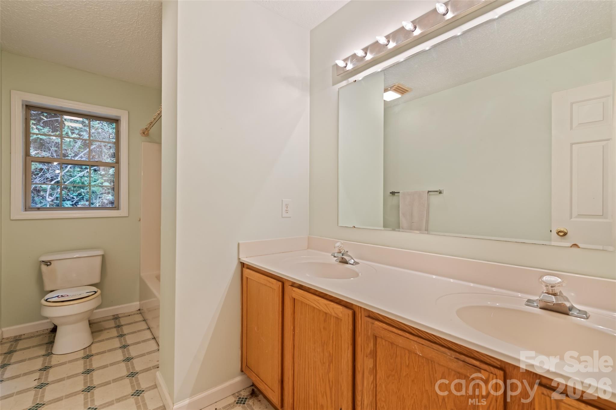 42 Greenview Drive — Maggie Valley