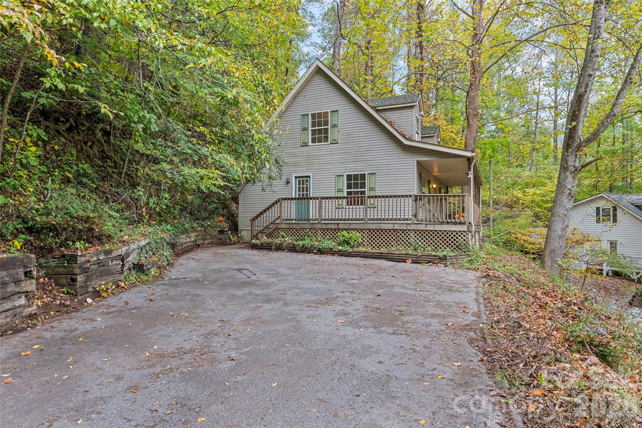 42 Greenview Drive — Maggie Valley