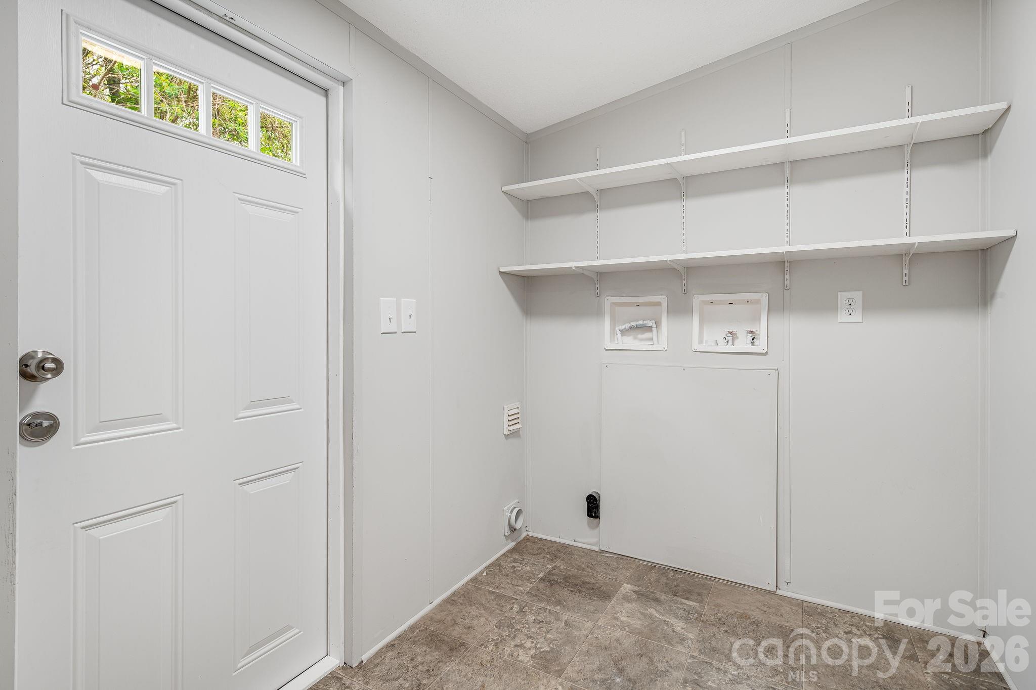 90 High Point Road — Weaverville