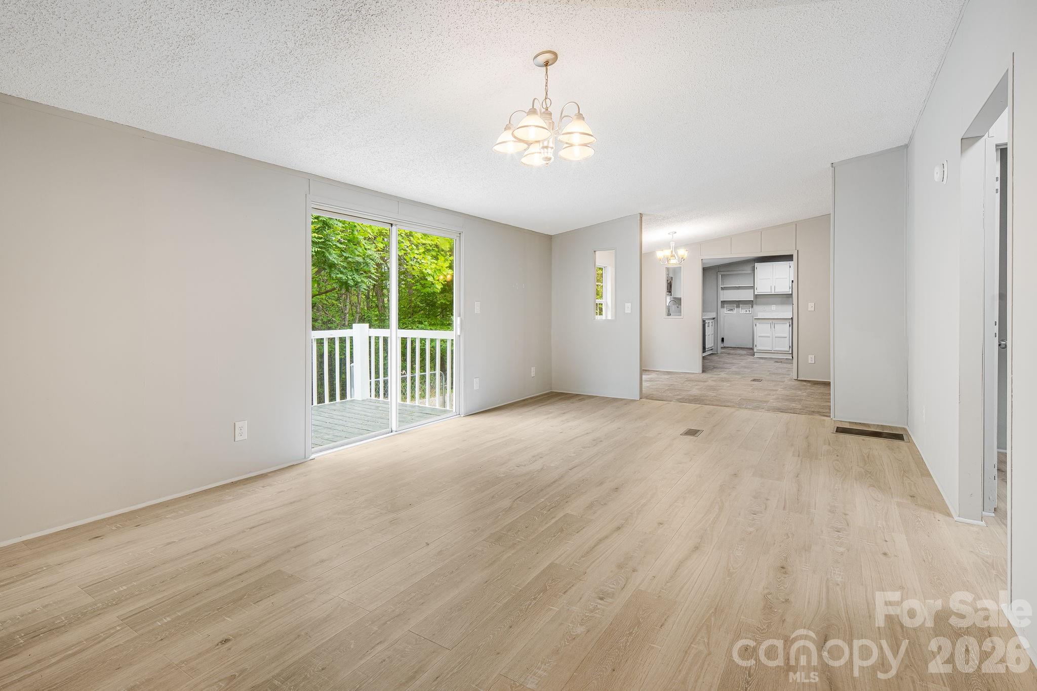 90 High Point Road — Weaverville
