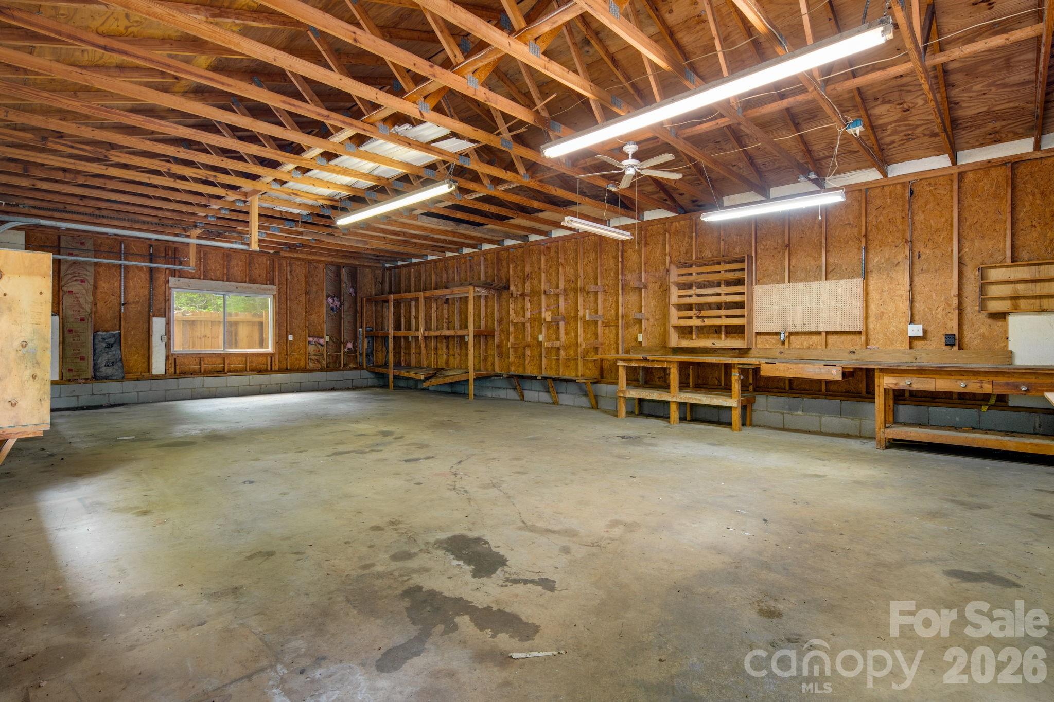 90 High Point Road — Weaverville