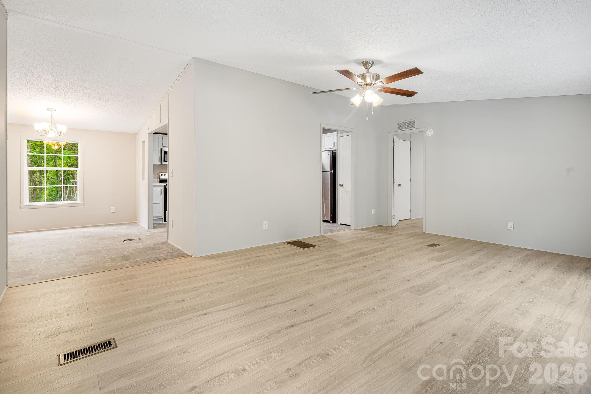 90 High Point Road — Weaverville