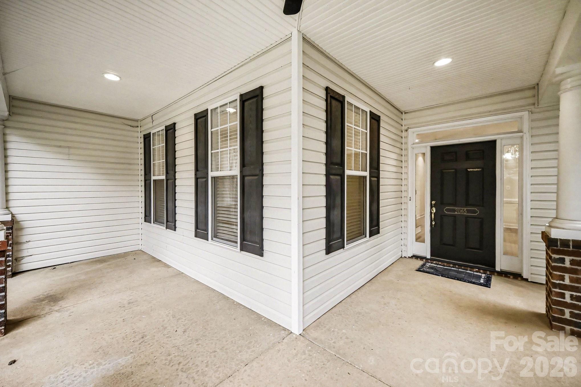 2065 Gable Way Lane — Matthews