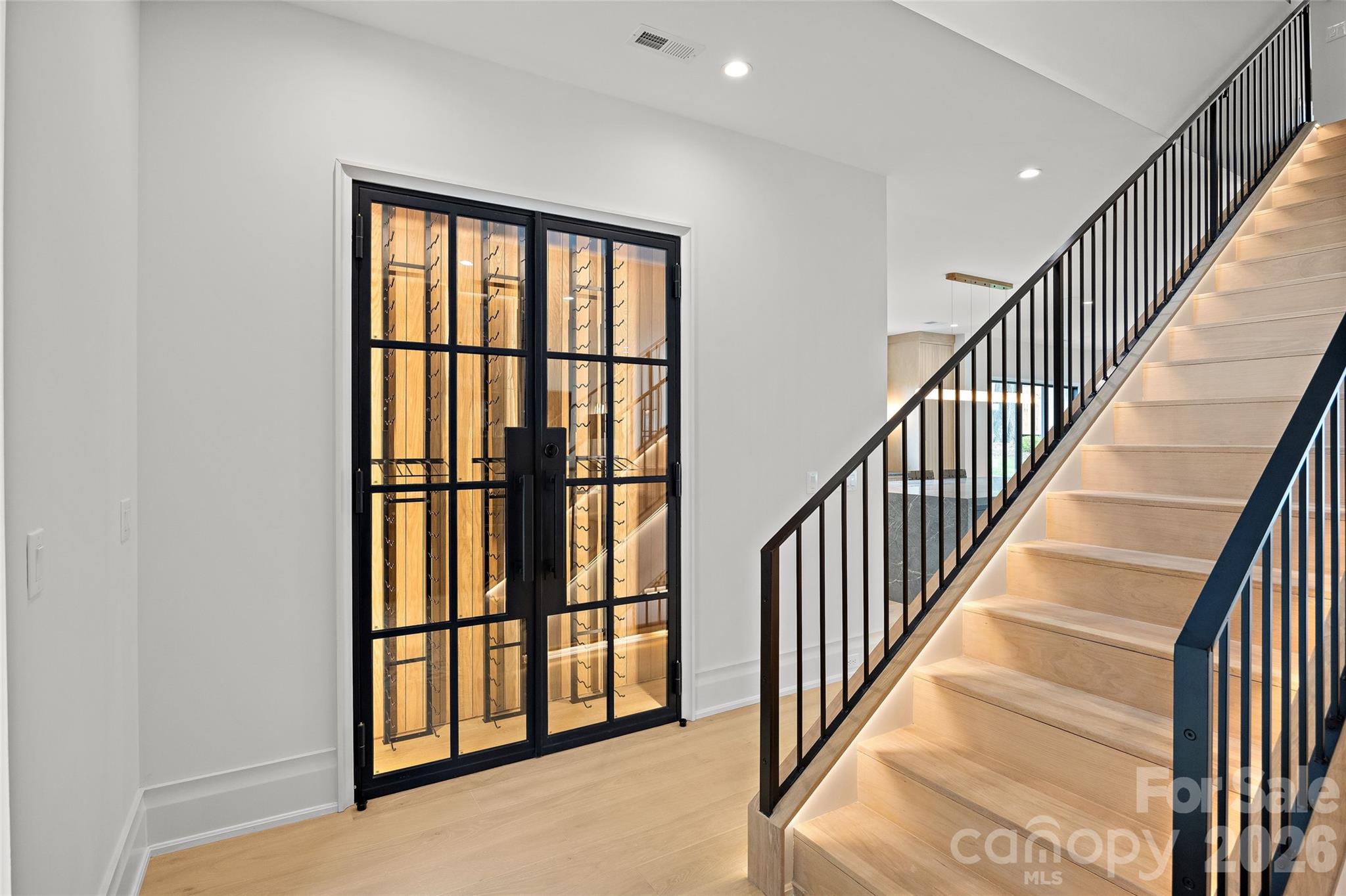 4111 Columbine Circle — Charlotte