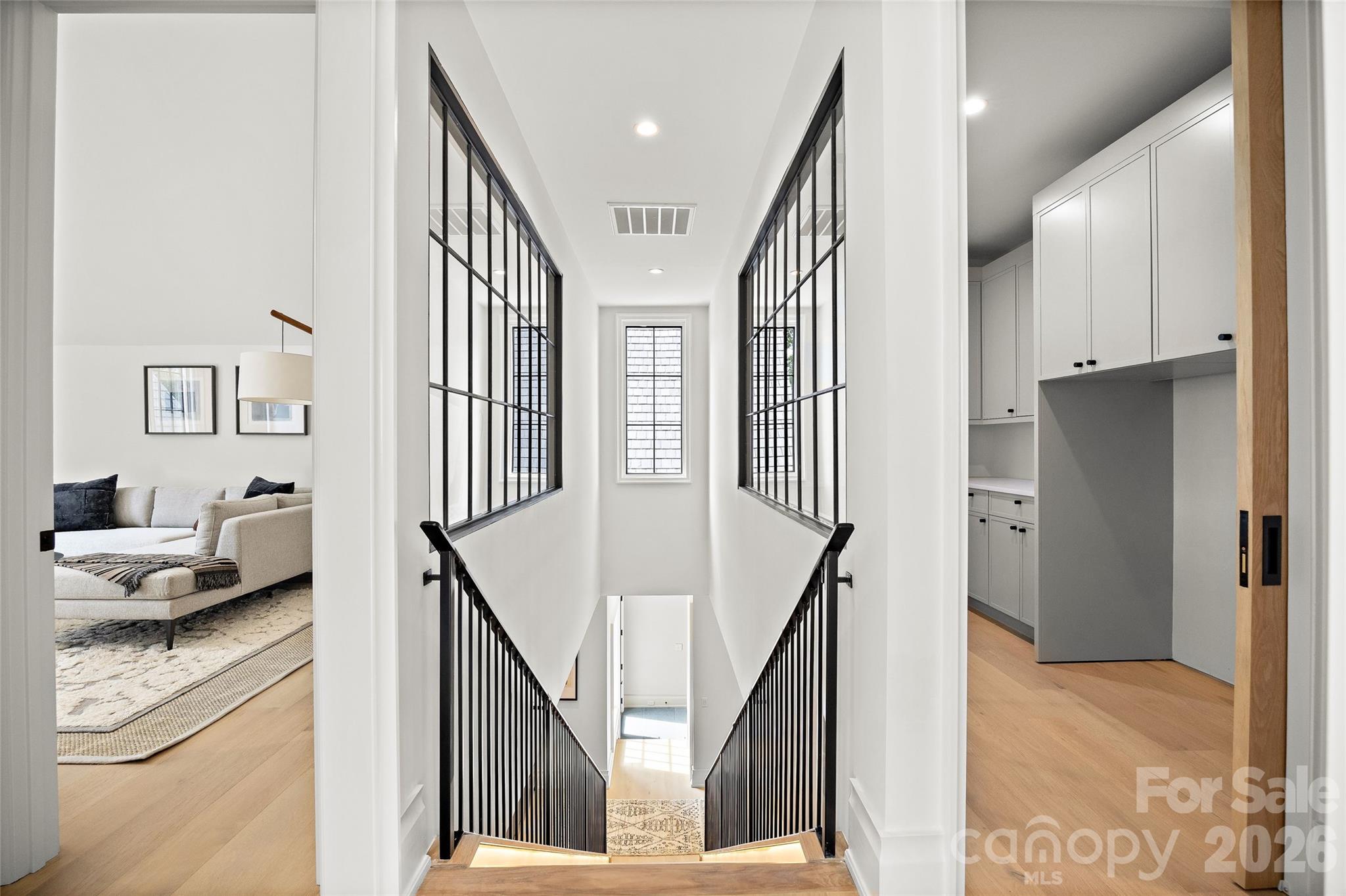 4111 Columbine Circle — Charlotte