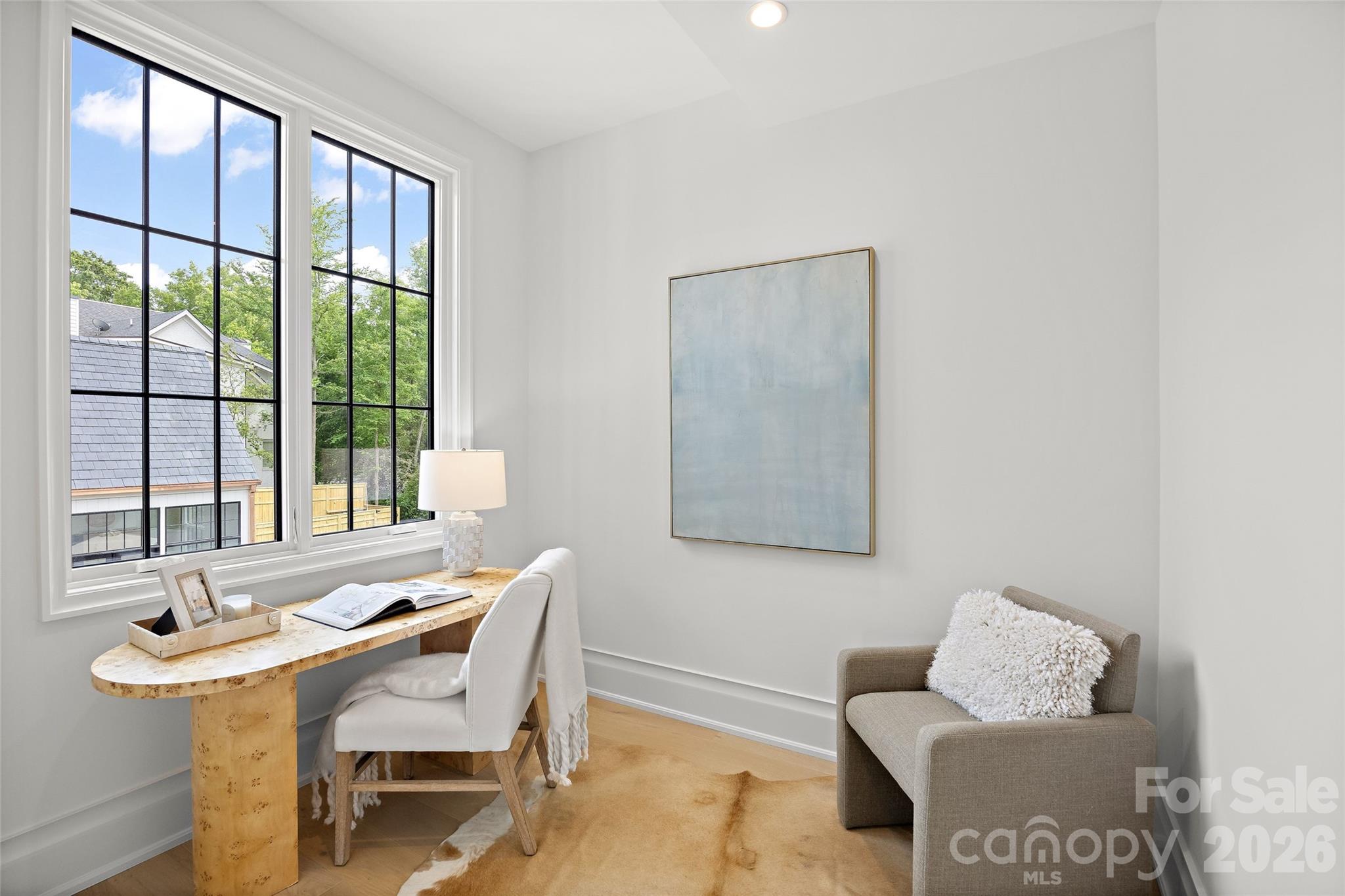 4111 Columbine Circle — Charlotte