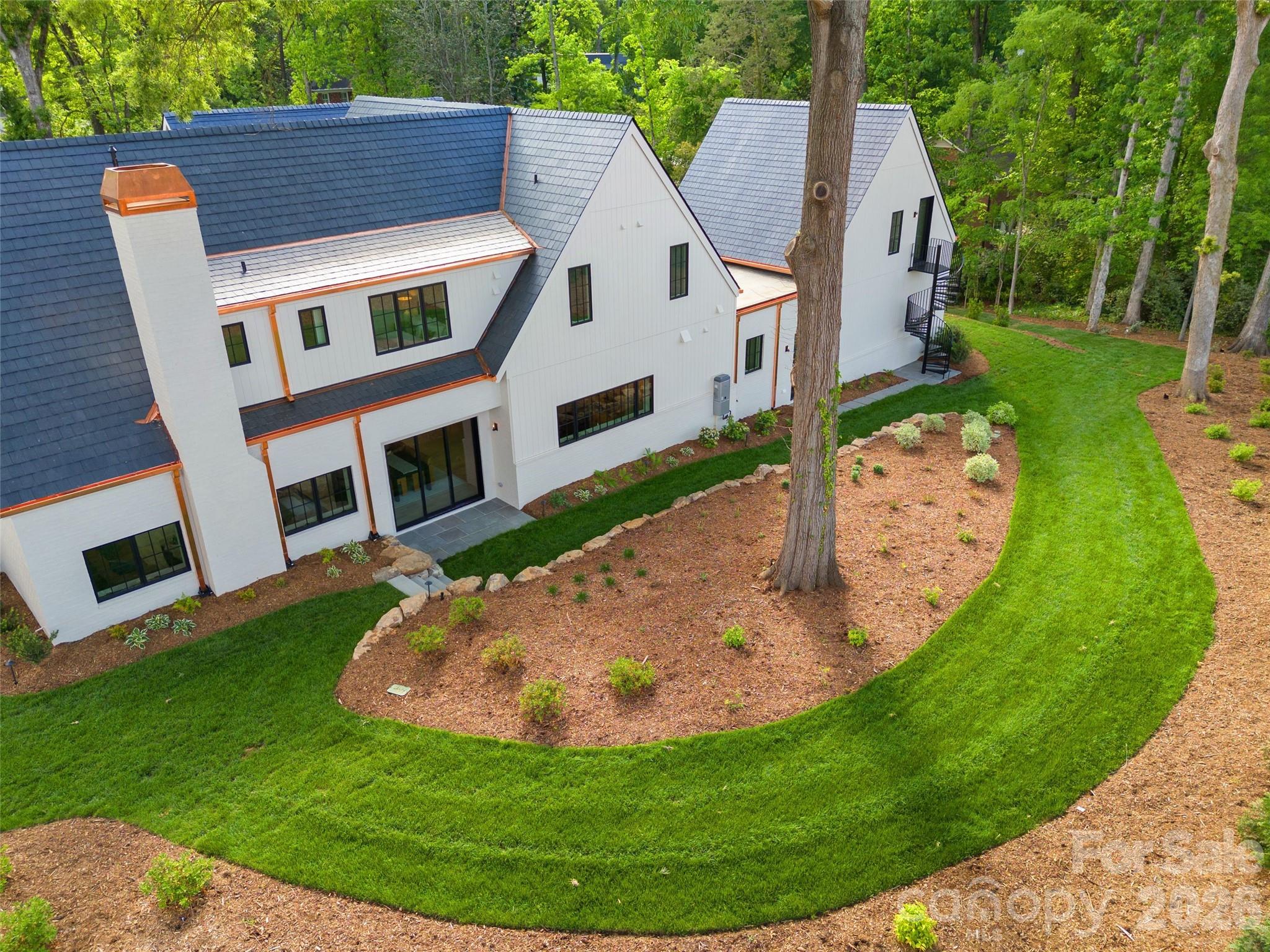 4111 Columbine Circle — Charlotte