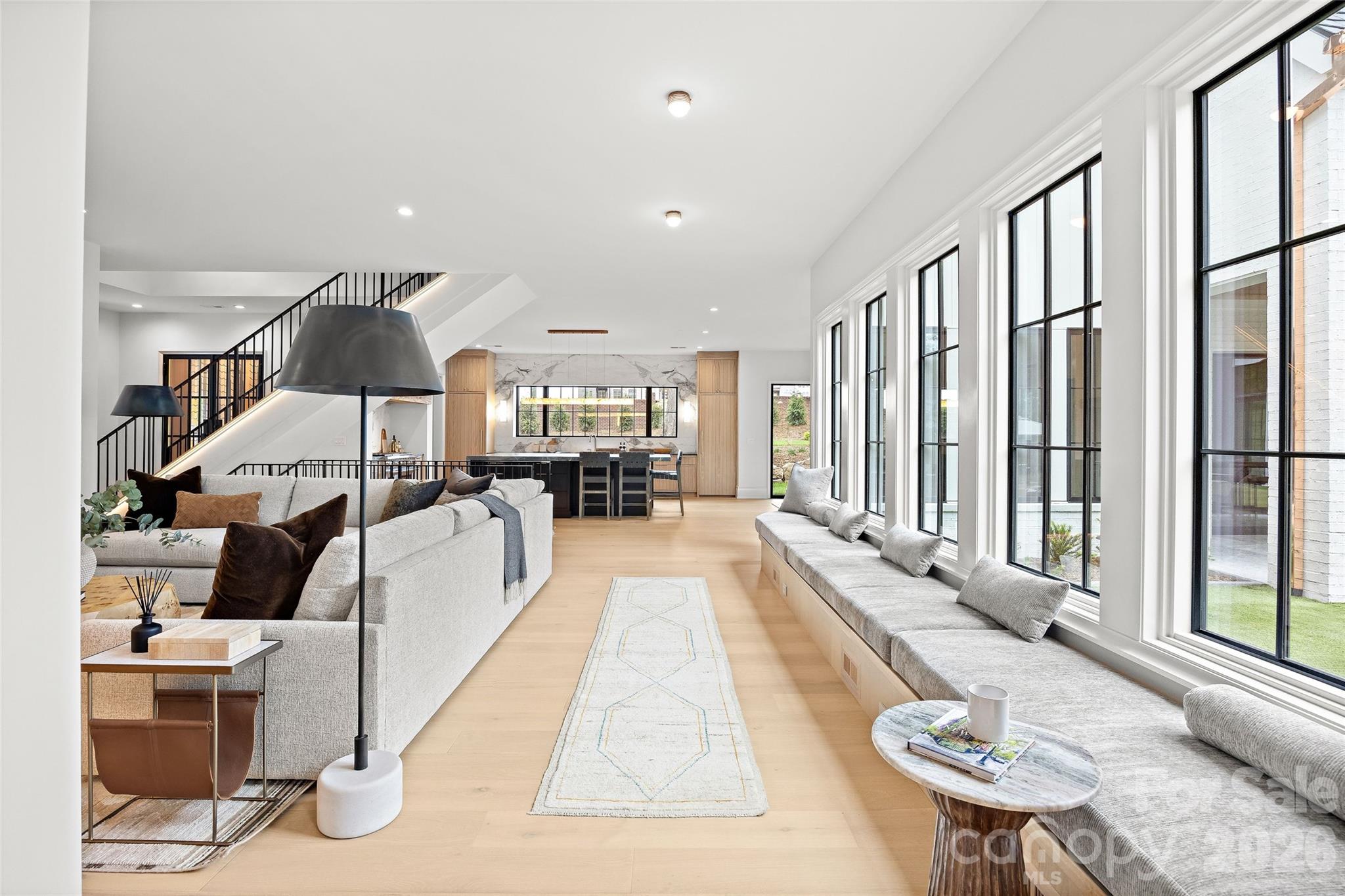 4111 Columbine Circle — Charlotte