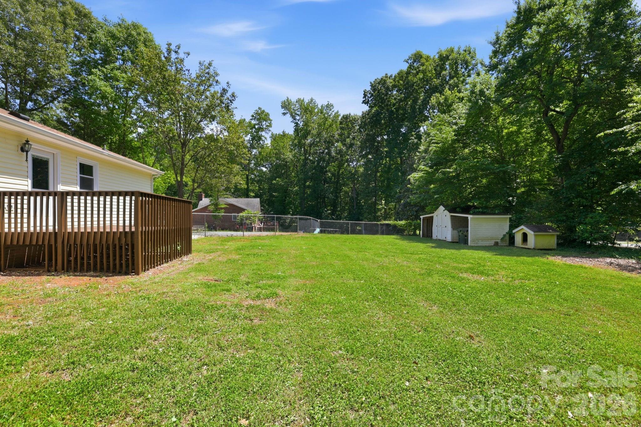 2313 Raccoon Run — Monroe