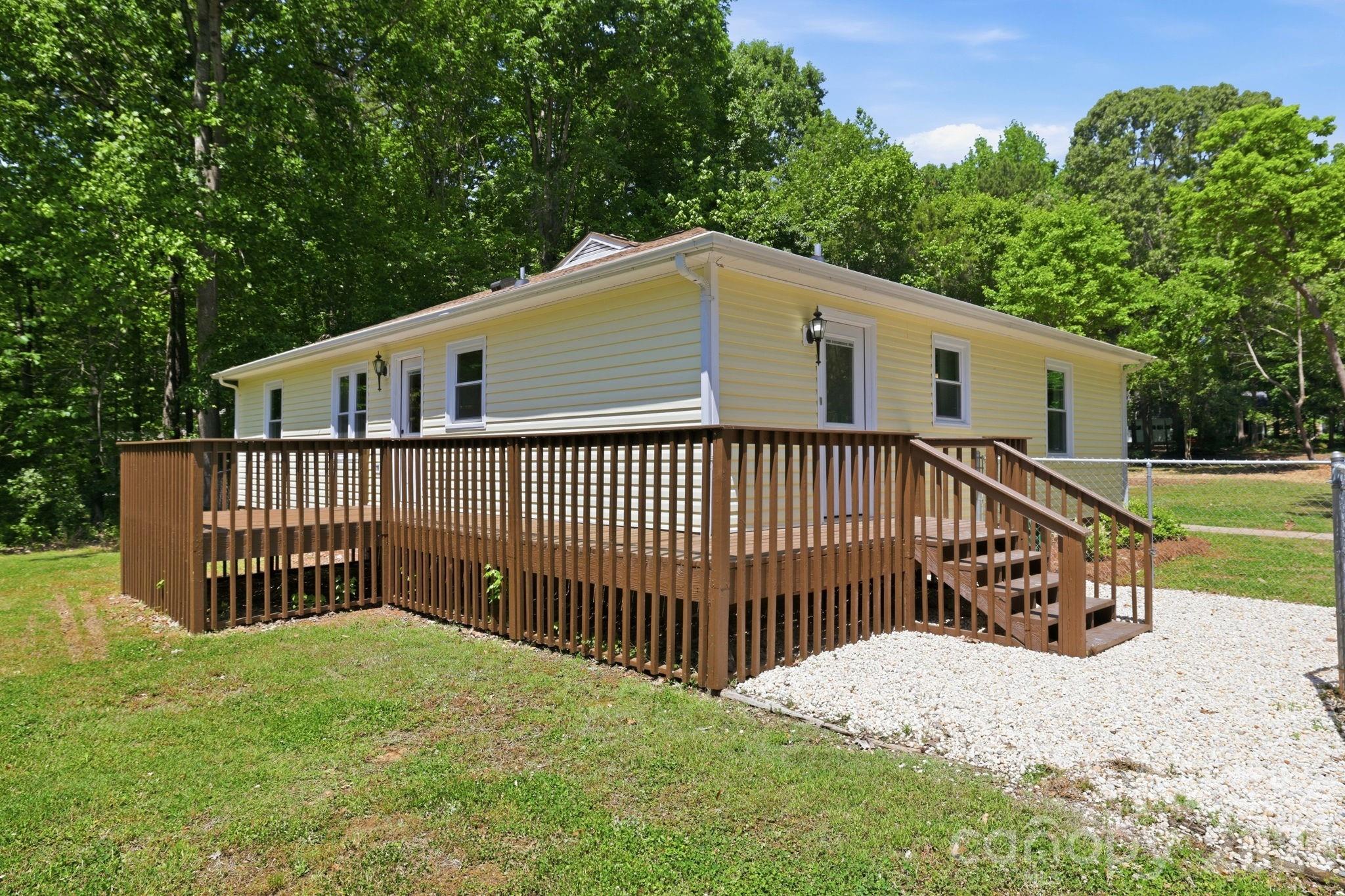 2313 Raccoon Run — Monroe
