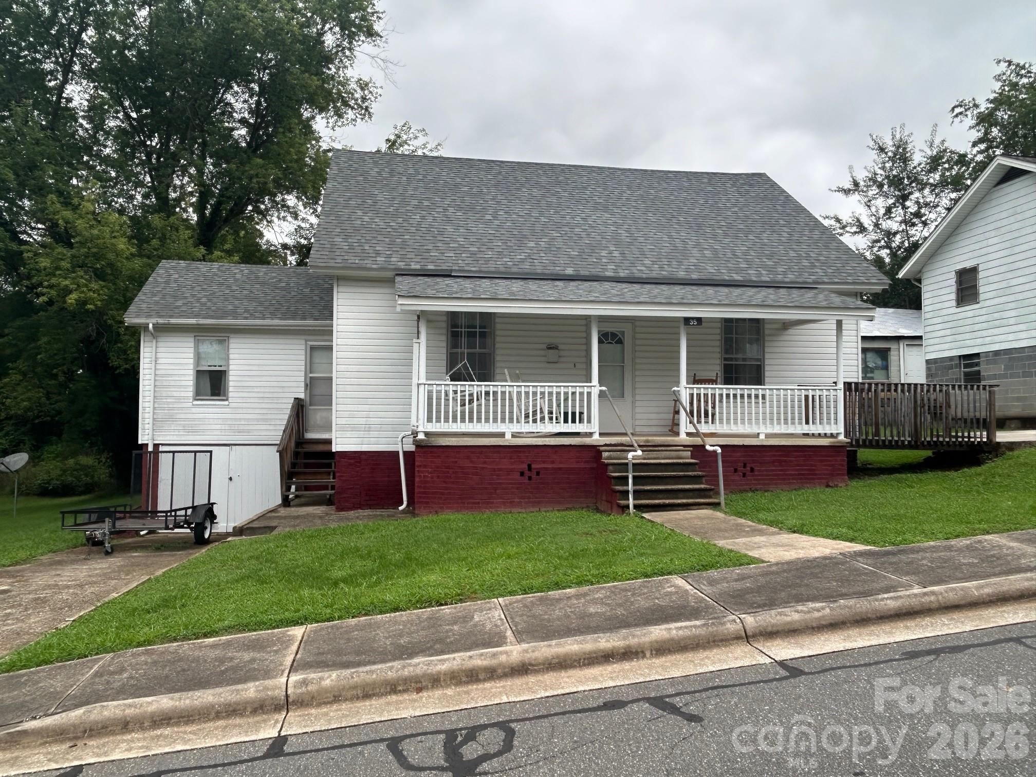 35 Second Street — Marion